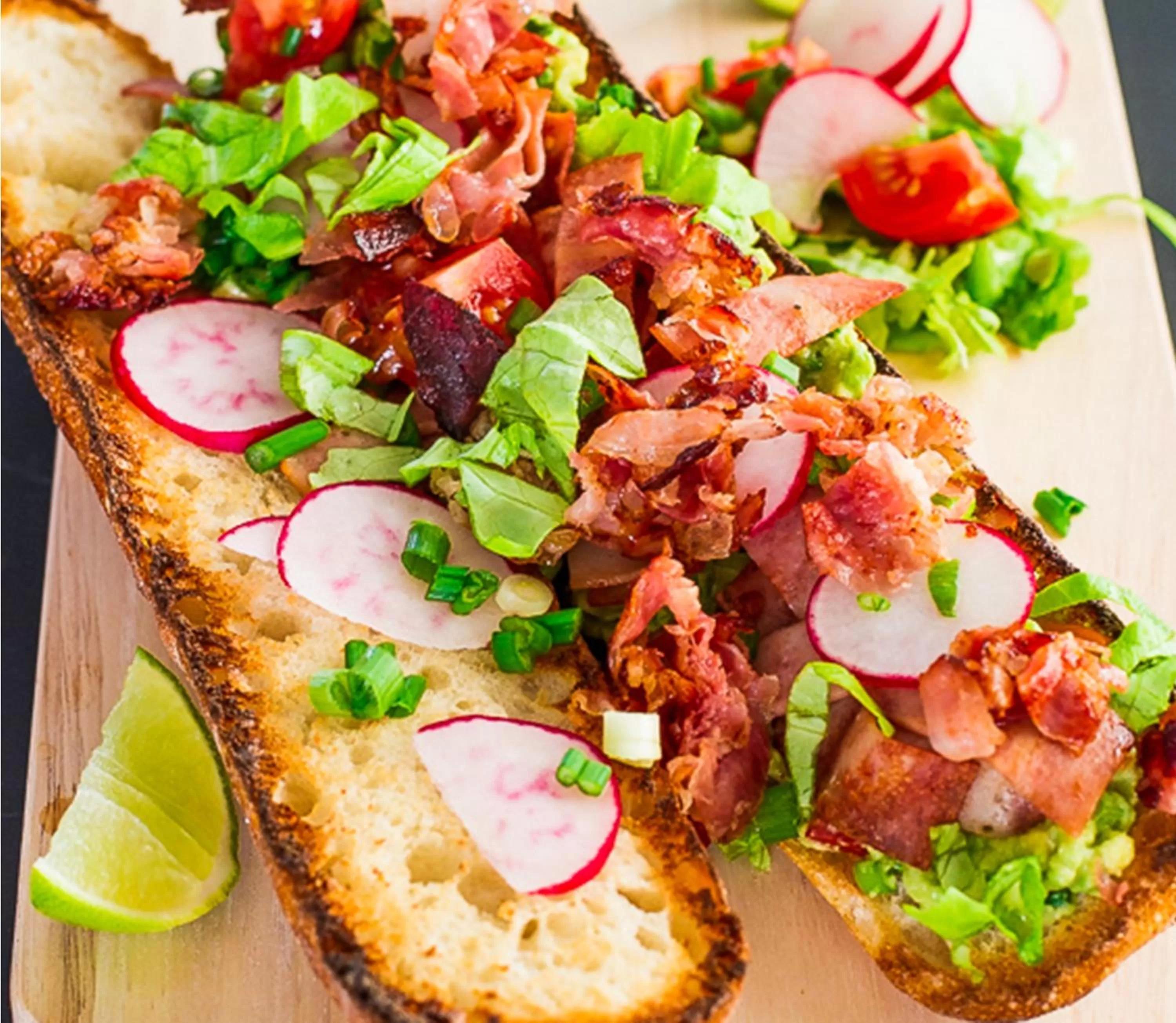 Food and drinks in Cozynibi Hotel