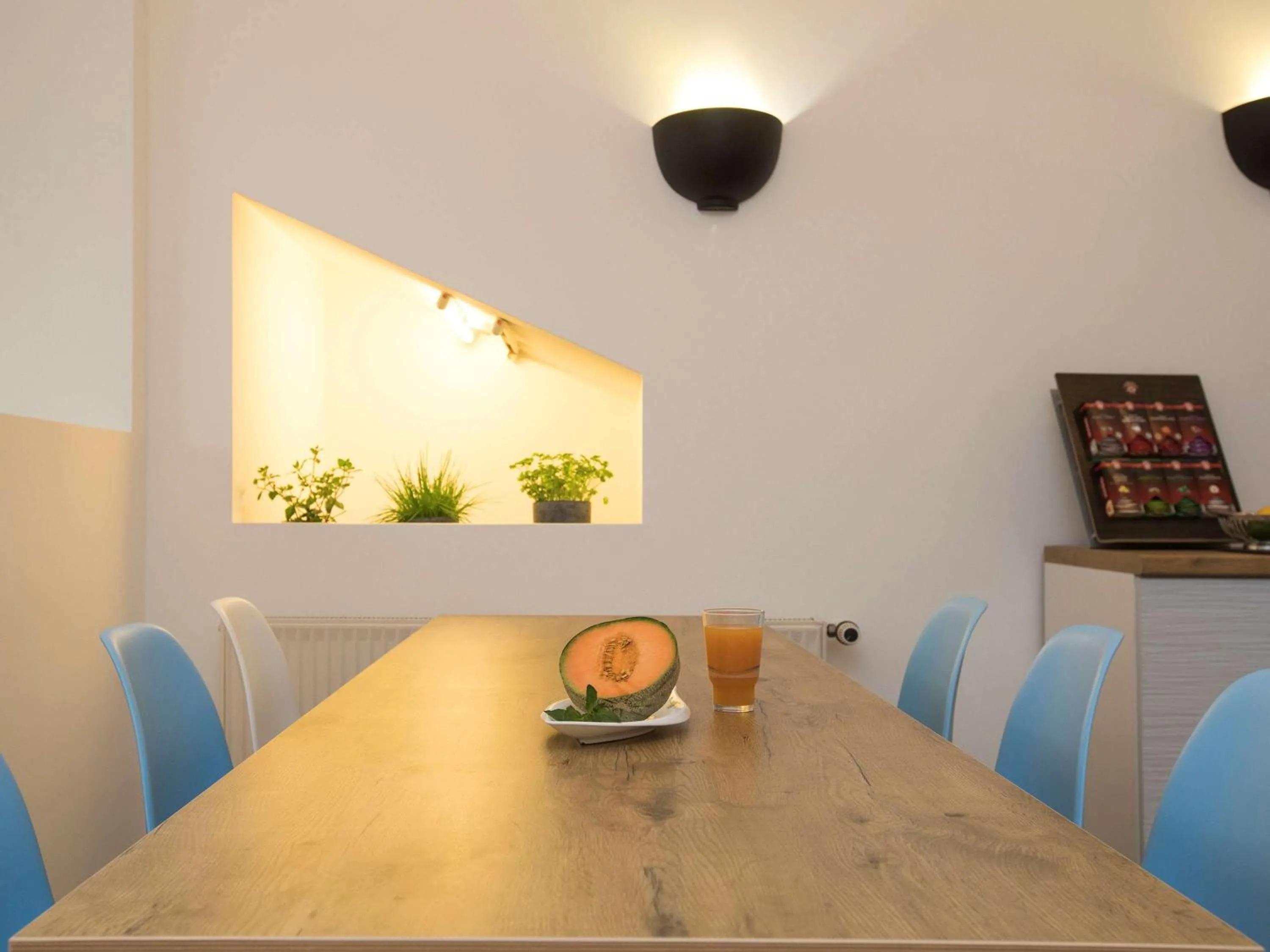 Restaurant/places to eat in ibis Berlin City Süd