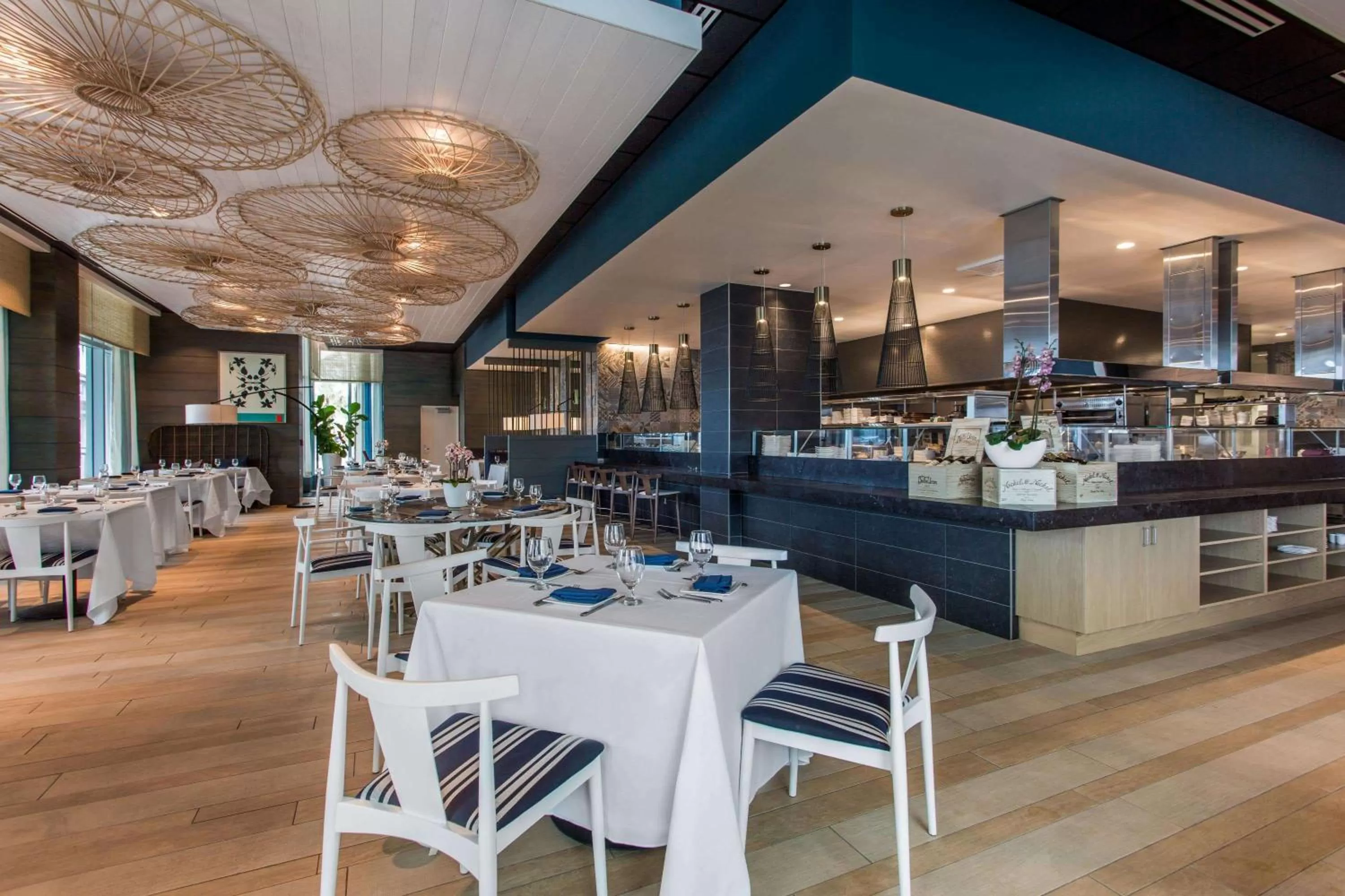 Restaurant/places to eat in Wyndham Grand Clearwater Beach