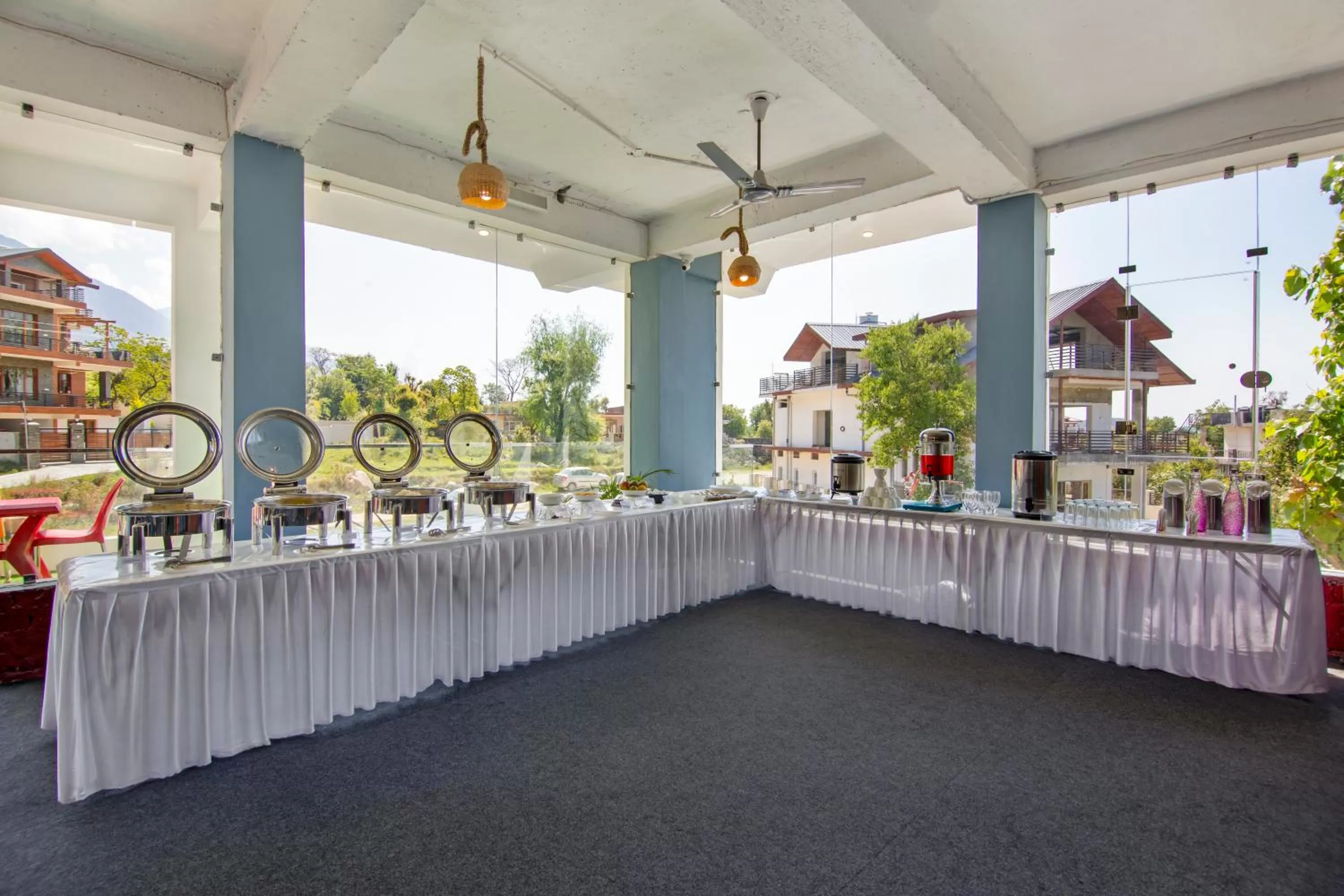 Restaurant/places to eat in Treebo Ortus Residency