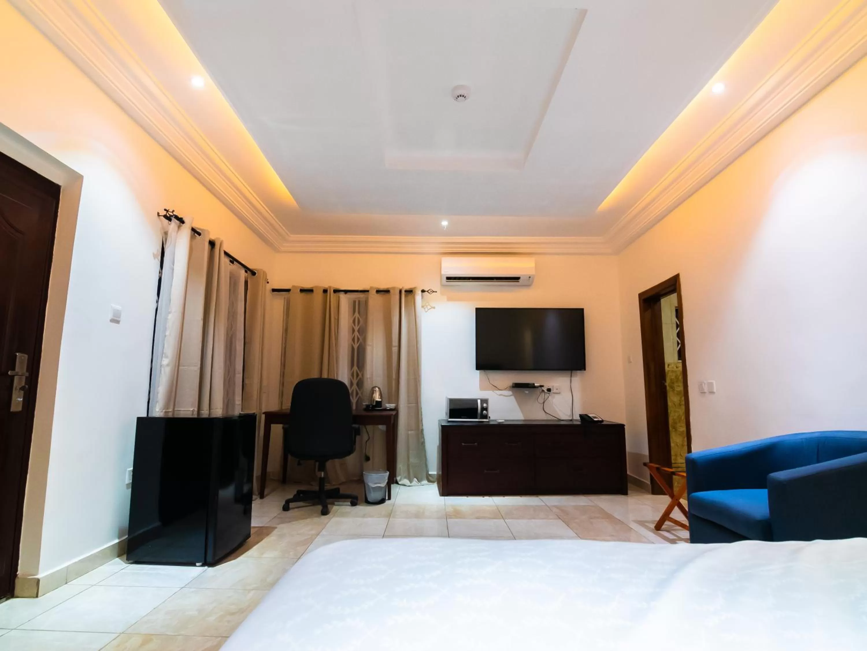 Bedroom, Bed in KoKo Palm Inn LTD