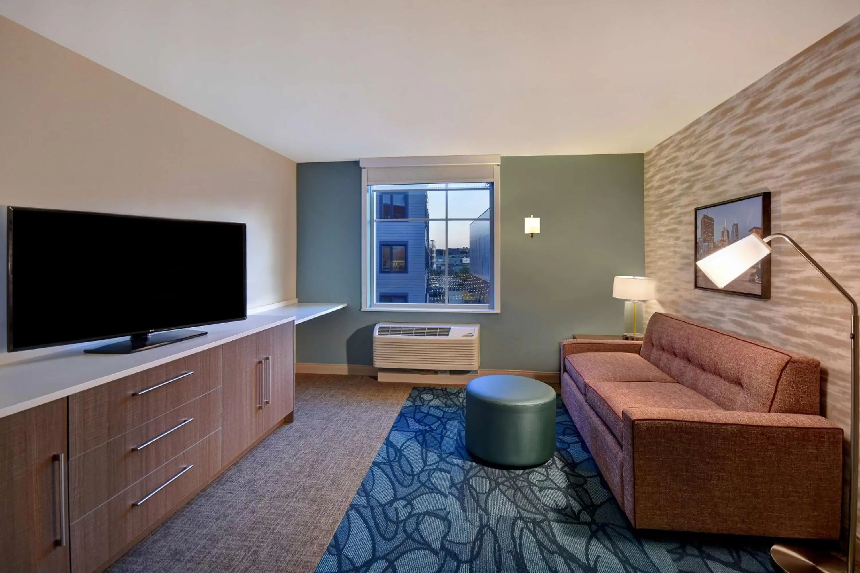 Living room in Home2 Suites By Hilton Boston South Bay