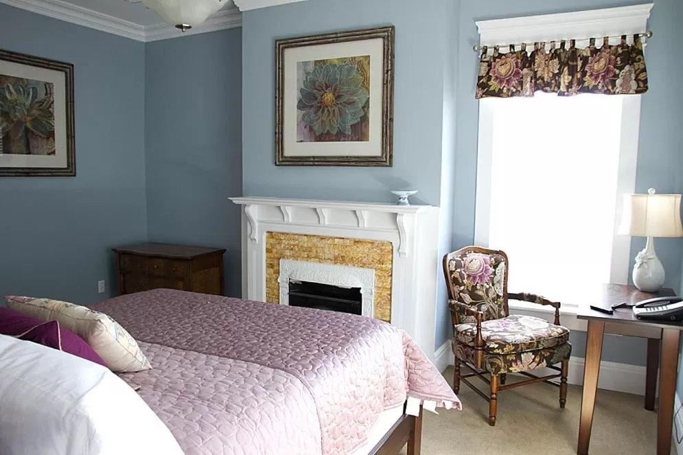 Bed in Wishmaker House B&b