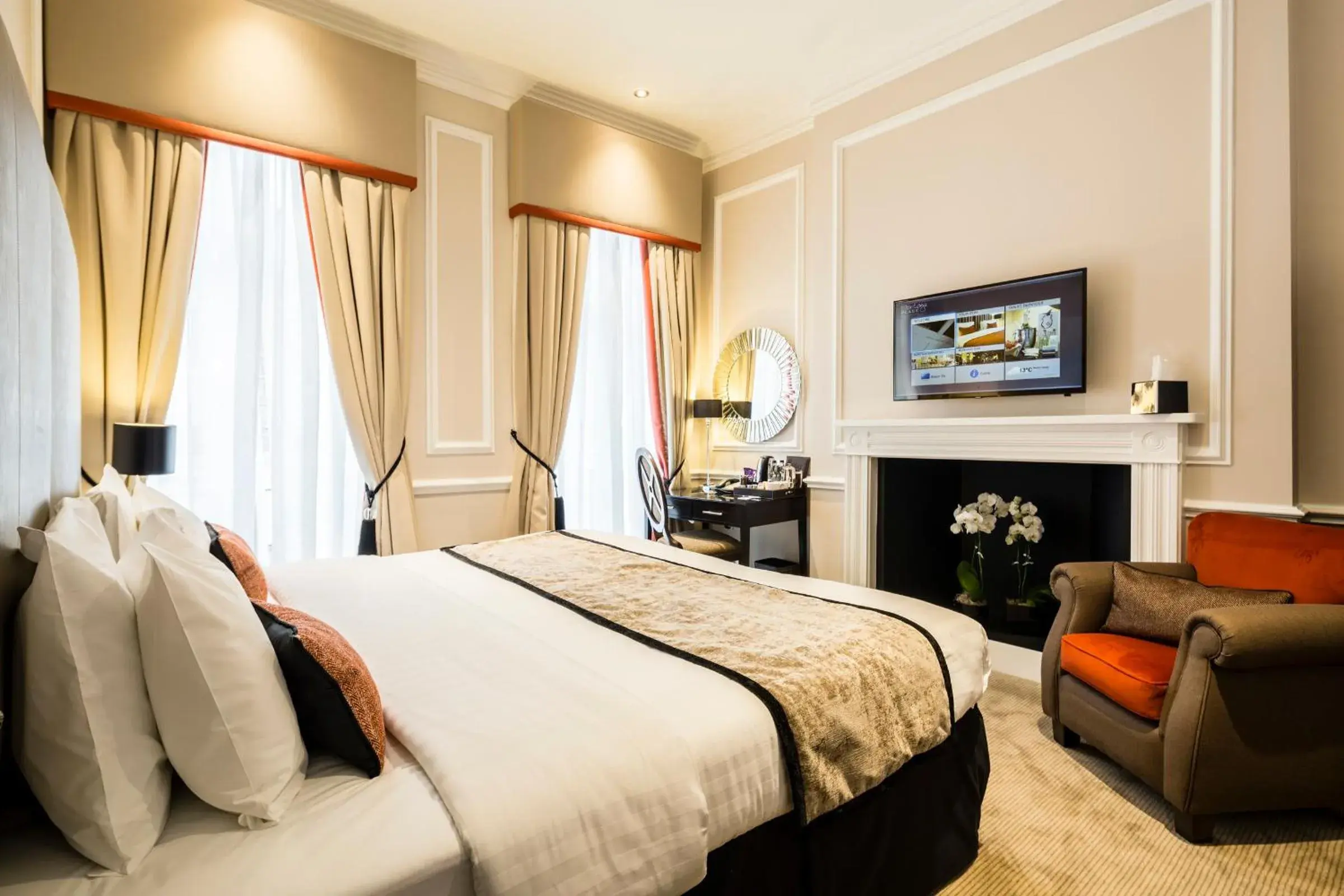 Deluxe Double/Twin Room in Montagu Place Hotel Deluxe Double/Twin Room in Montagu Place Hotel