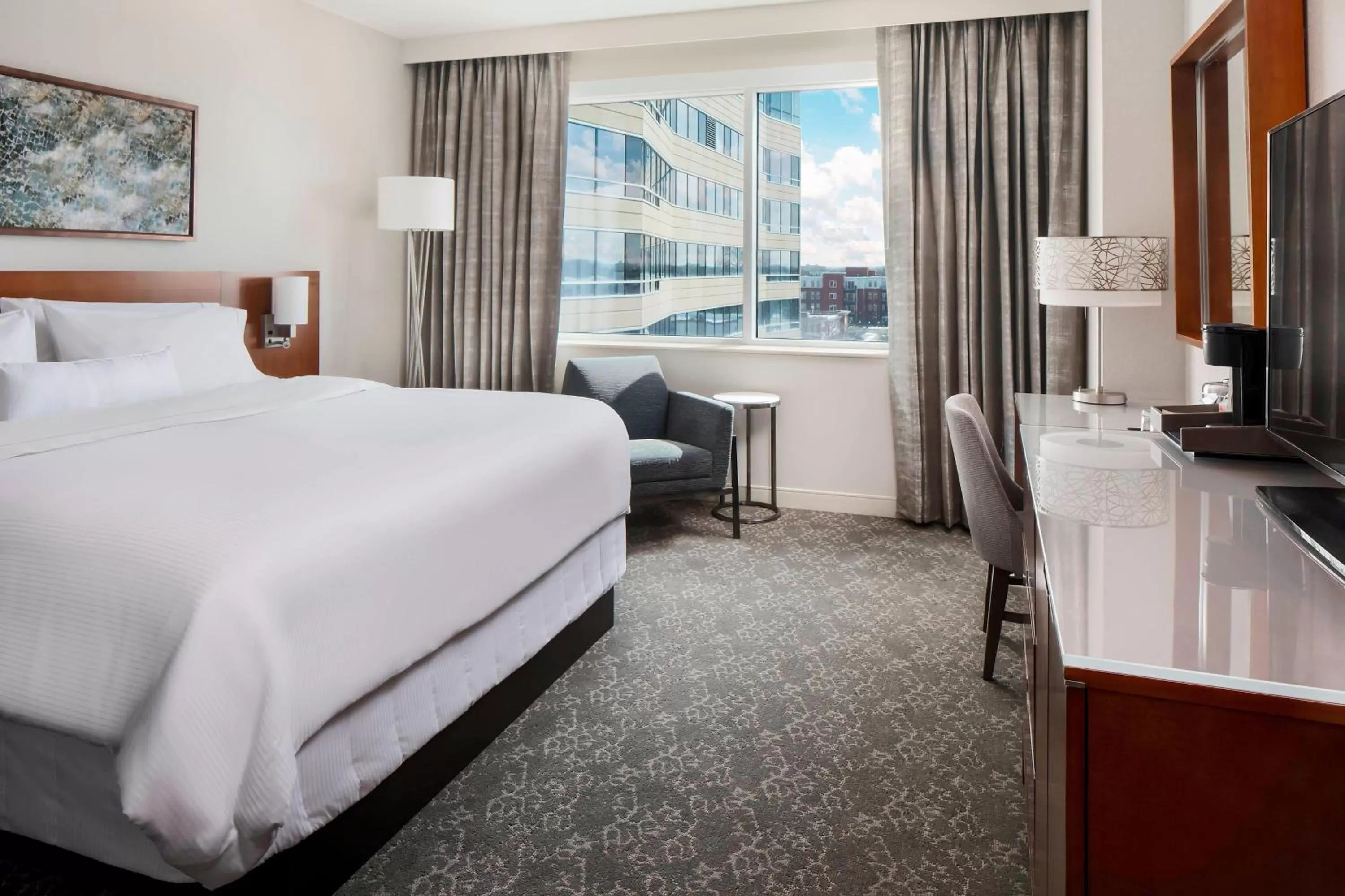 Photo of the whole room, Bed in The Westin Edina Galleria