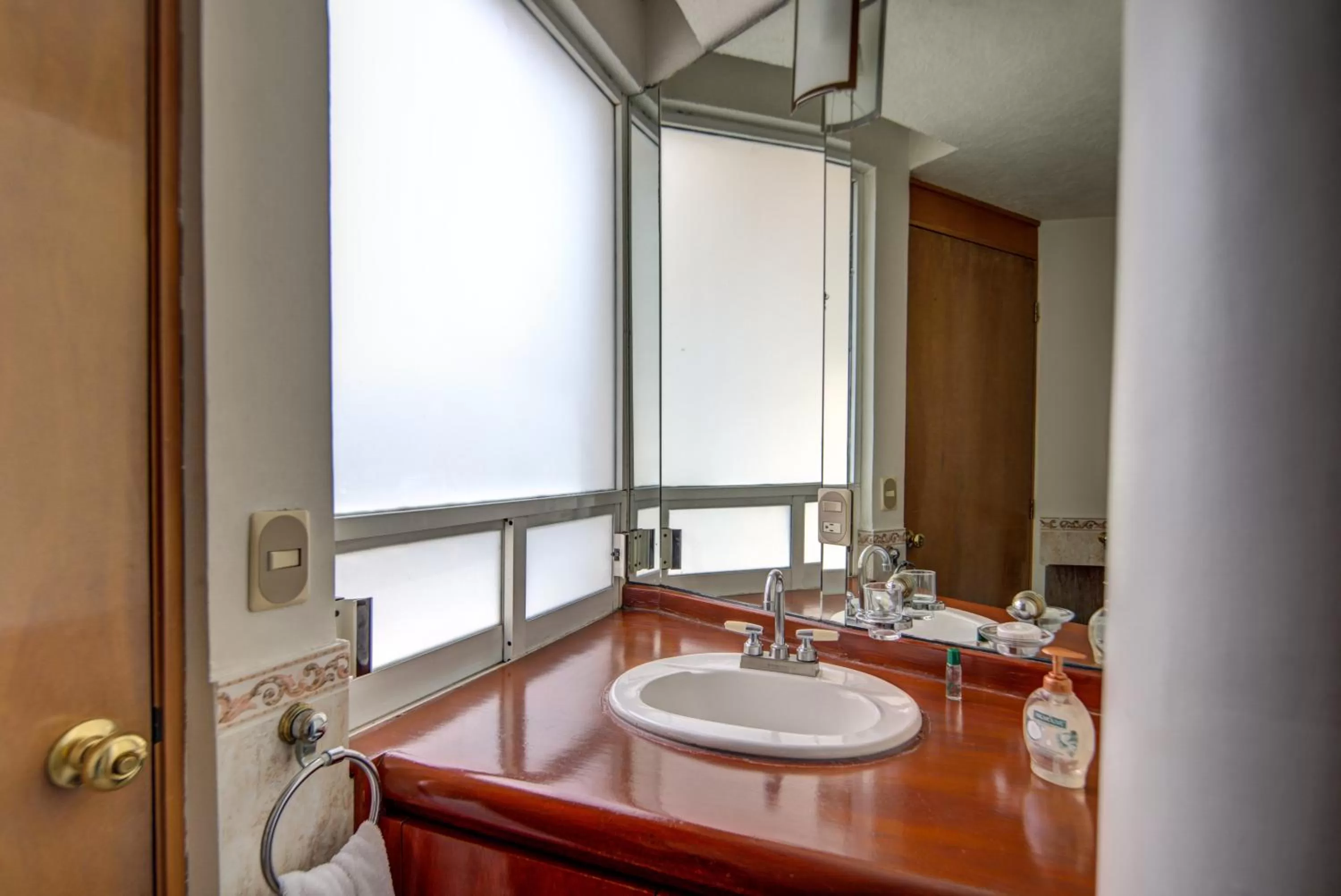 Bathroom in Grupo Kings Suites - Bosques de Duraznos 78