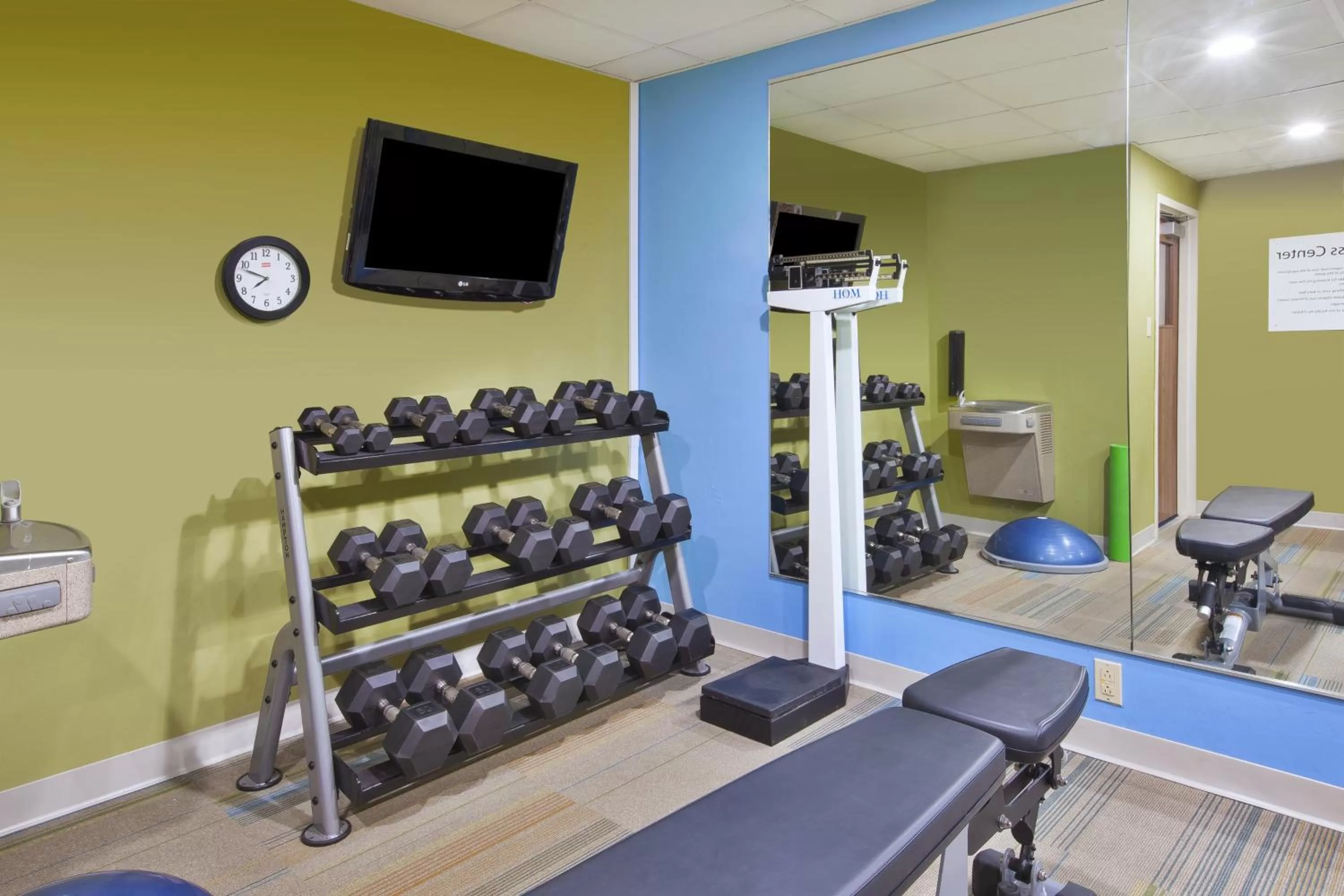 Fitness centre/facilities in Holiday Inn Express Tiffin by IHG