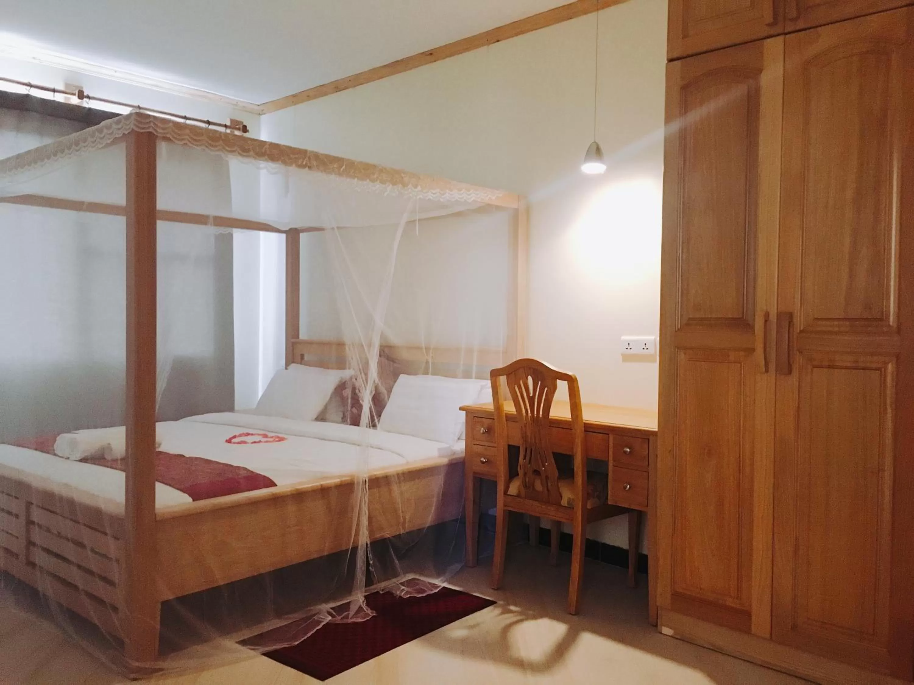 Bed in Hotel Duomo and Suites