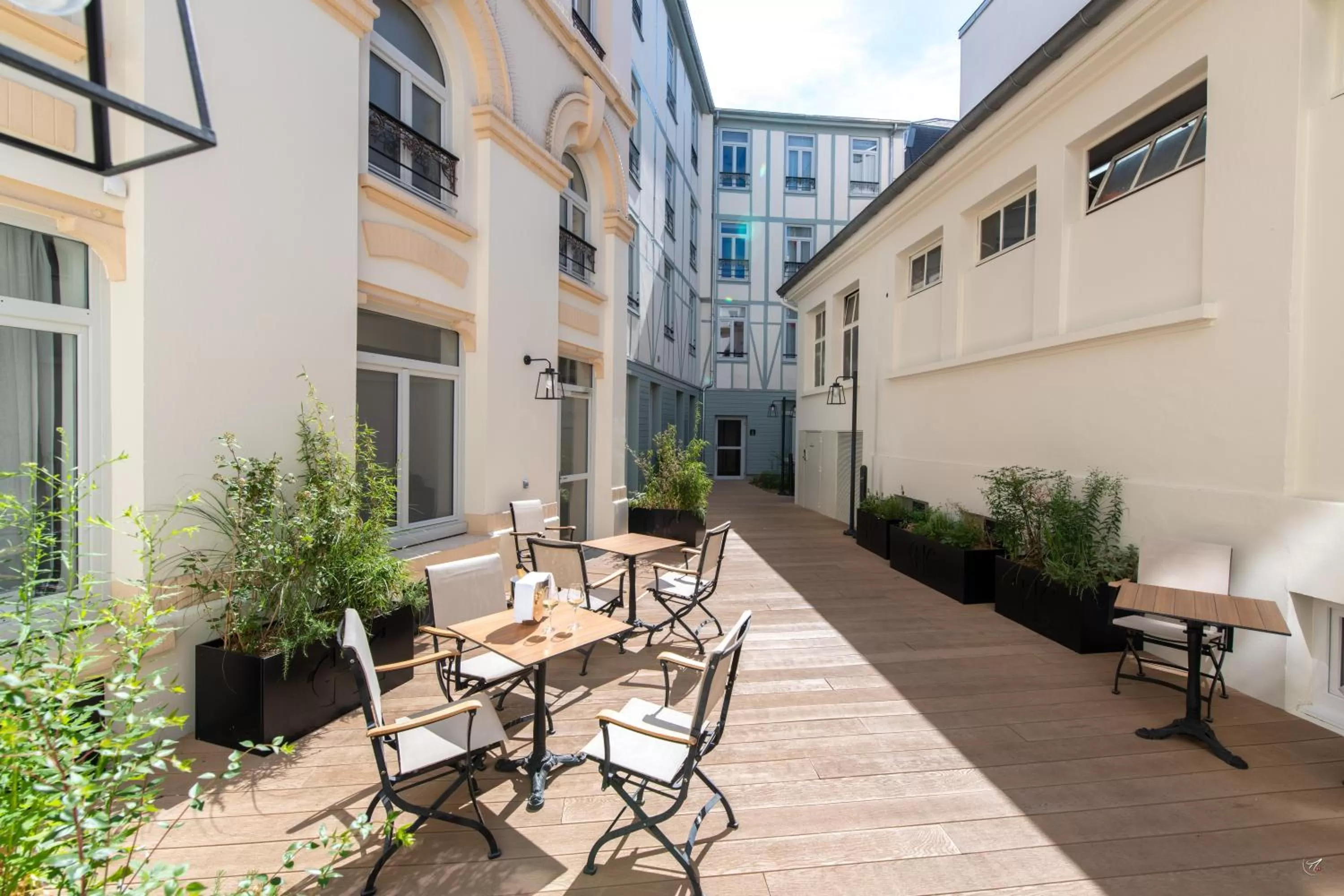 Patio in Continental Hotel