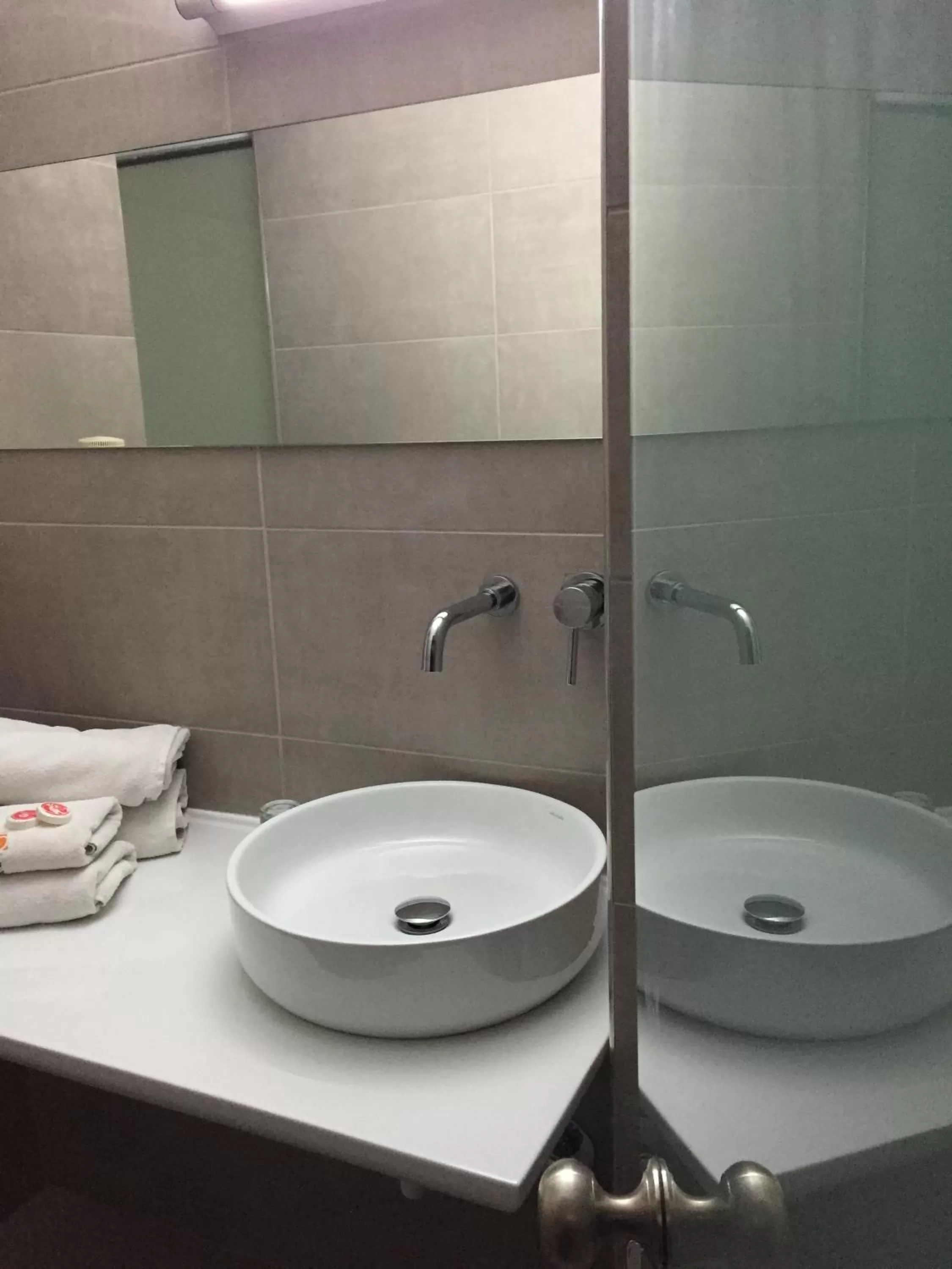 Shower in Rotonda Hotel