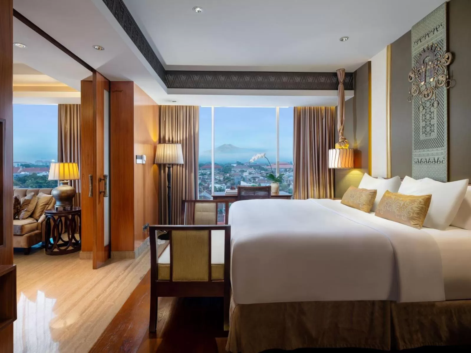 Bedroom, Bed in ARTOTEL Suites Bianti Yogyakarta, CHSE Certified