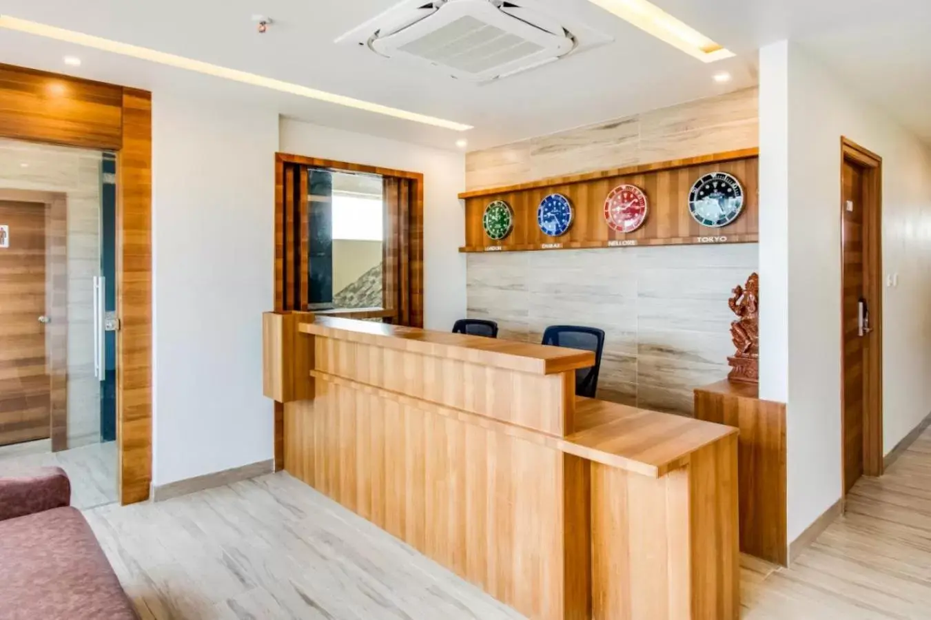 INN THE CENTRE INN THE CENTRE