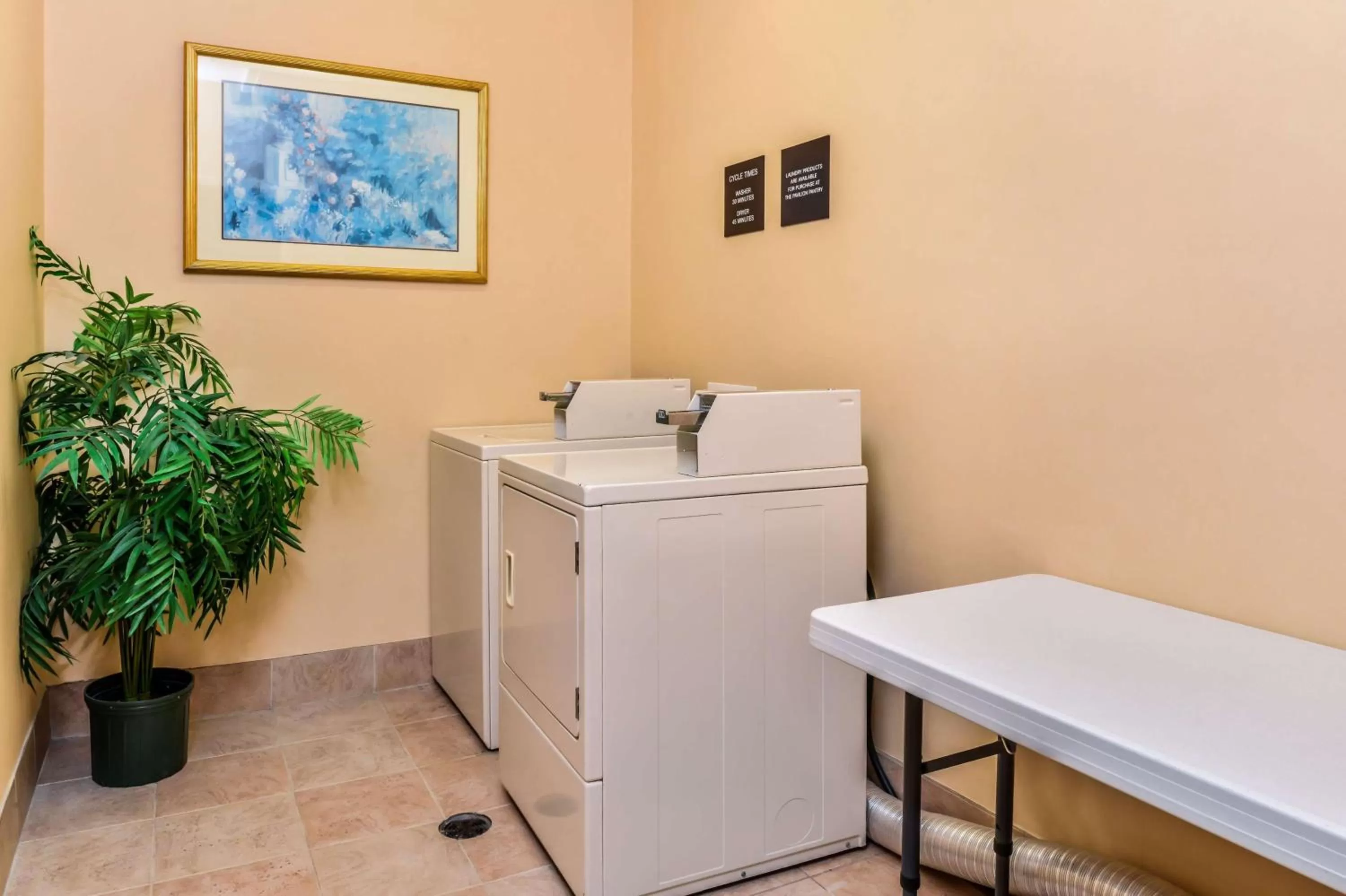 Property building in Hilton Garden Inn Detroit Southfield