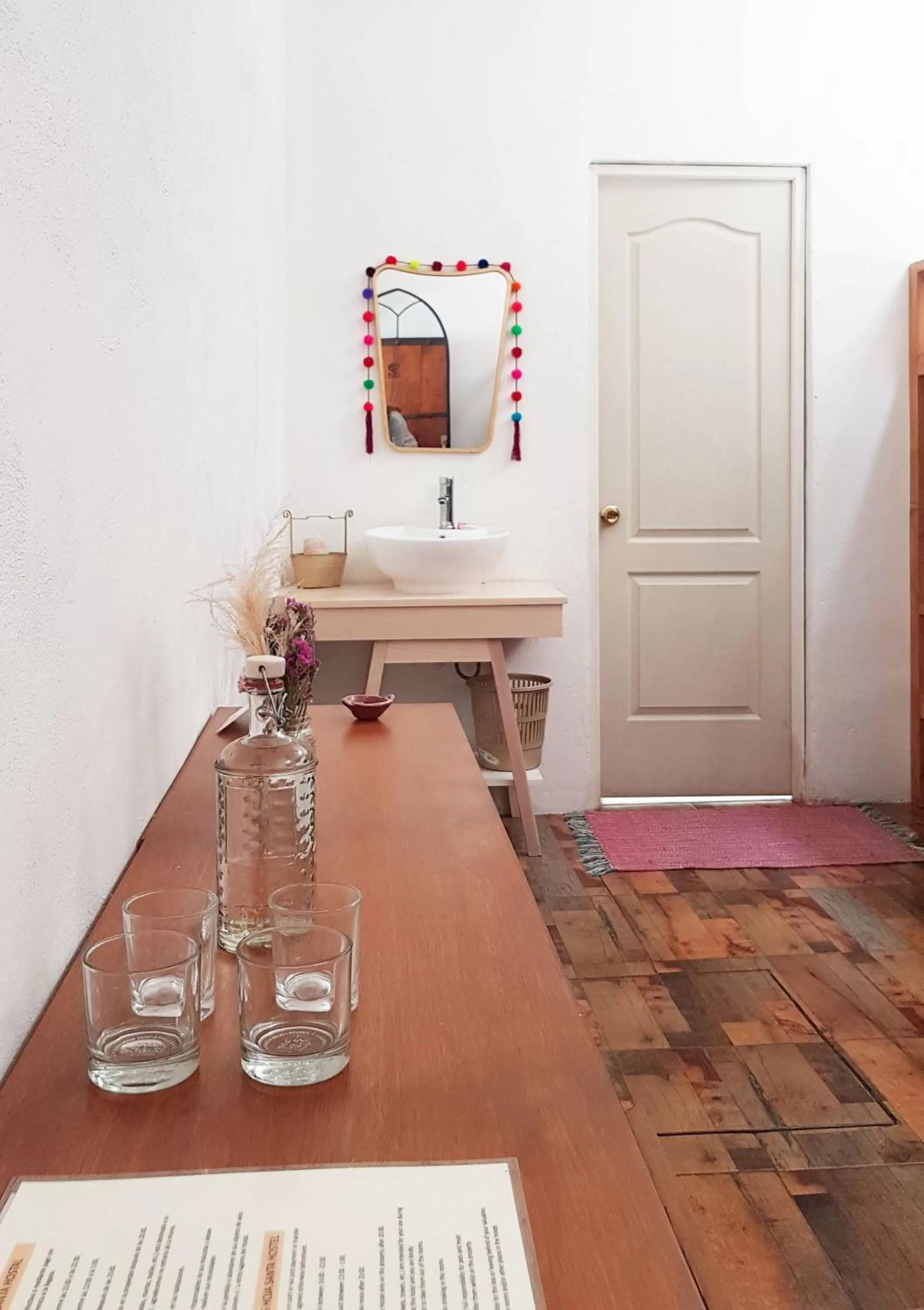 TV/Entertainment Center in Hostal Hoja Santa