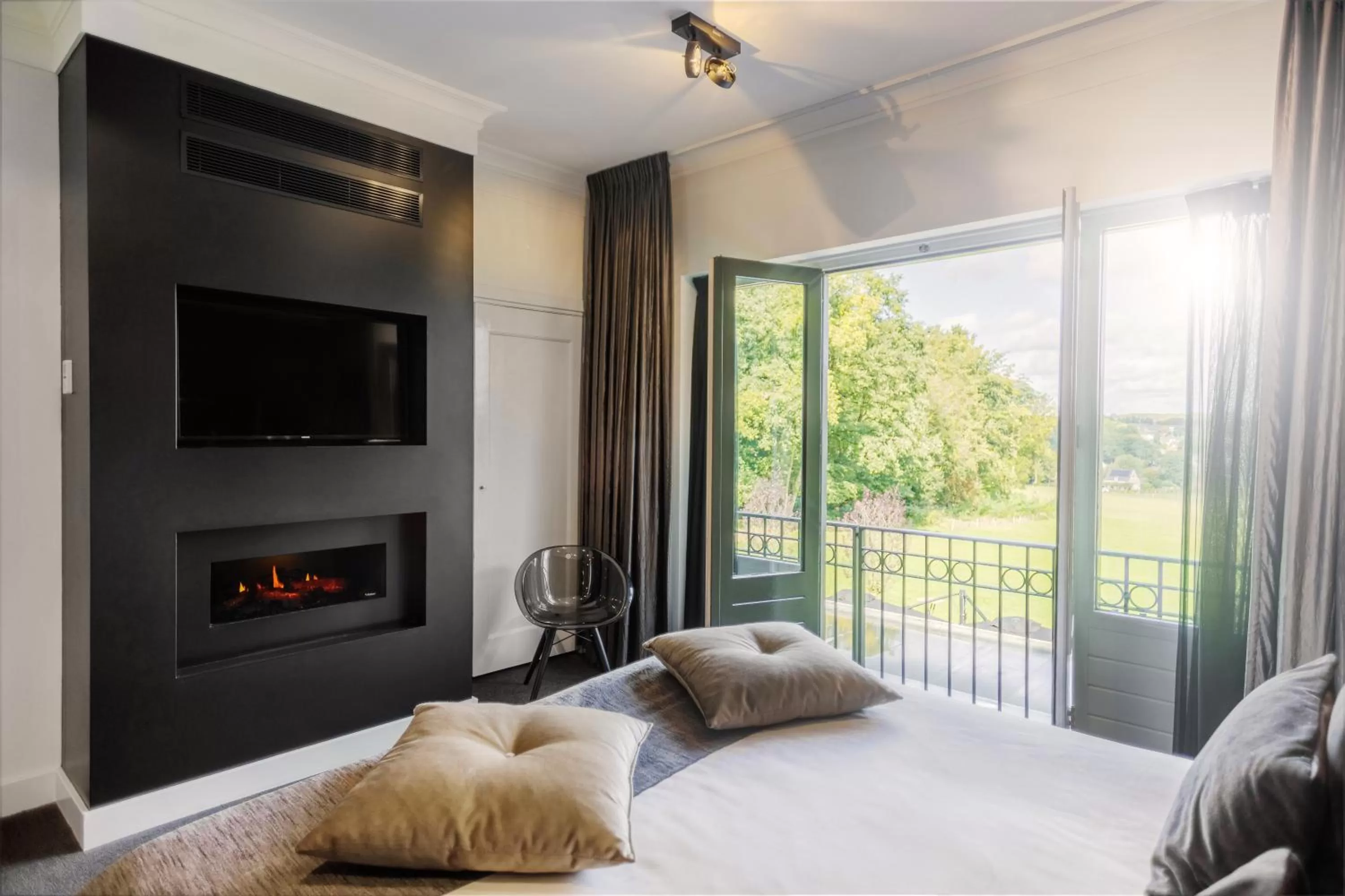 TV and multimedia, Bed in Hotel Restaurant De Wolfsberg