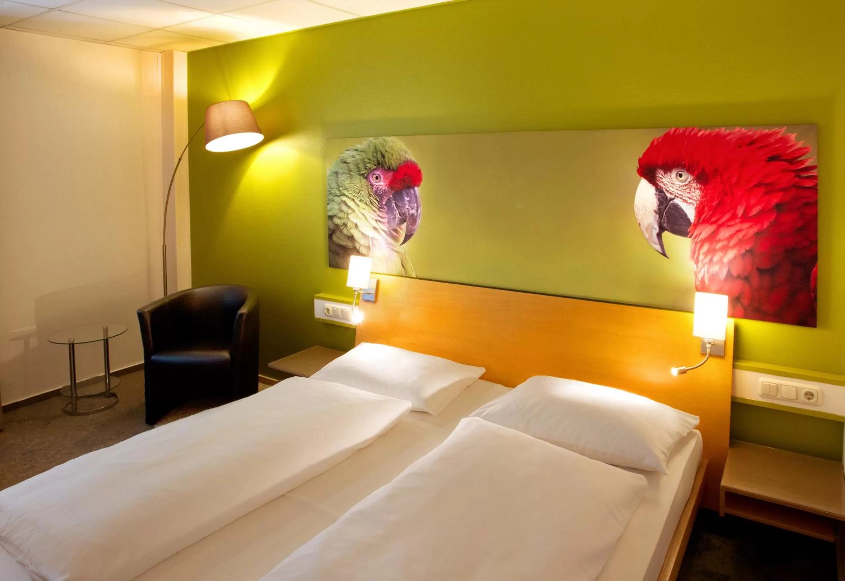 Photo of the whole room, Bed in Anders Hotel Walsrode