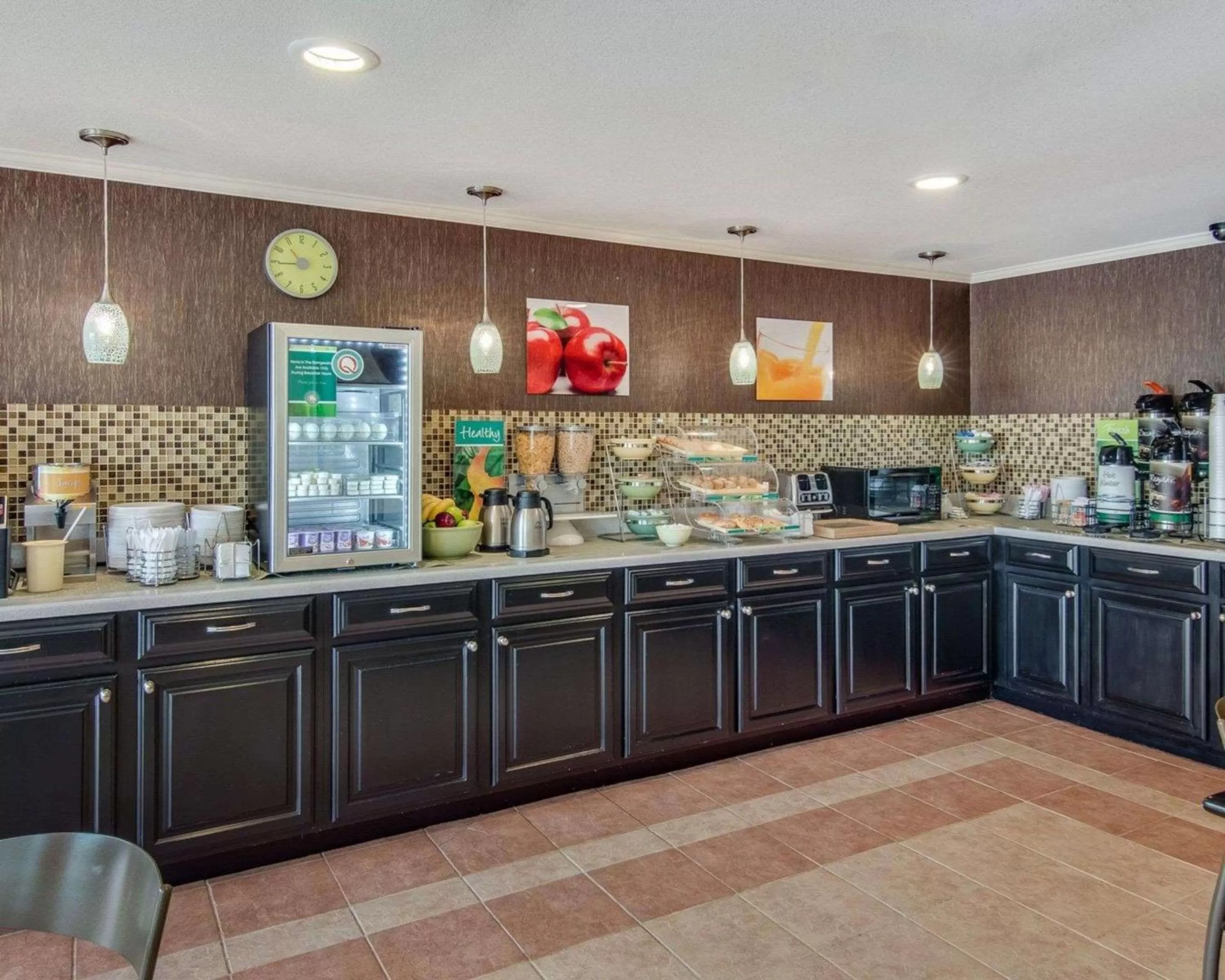 Restaurant/places to eat in Quality Inn Mt Pleasant