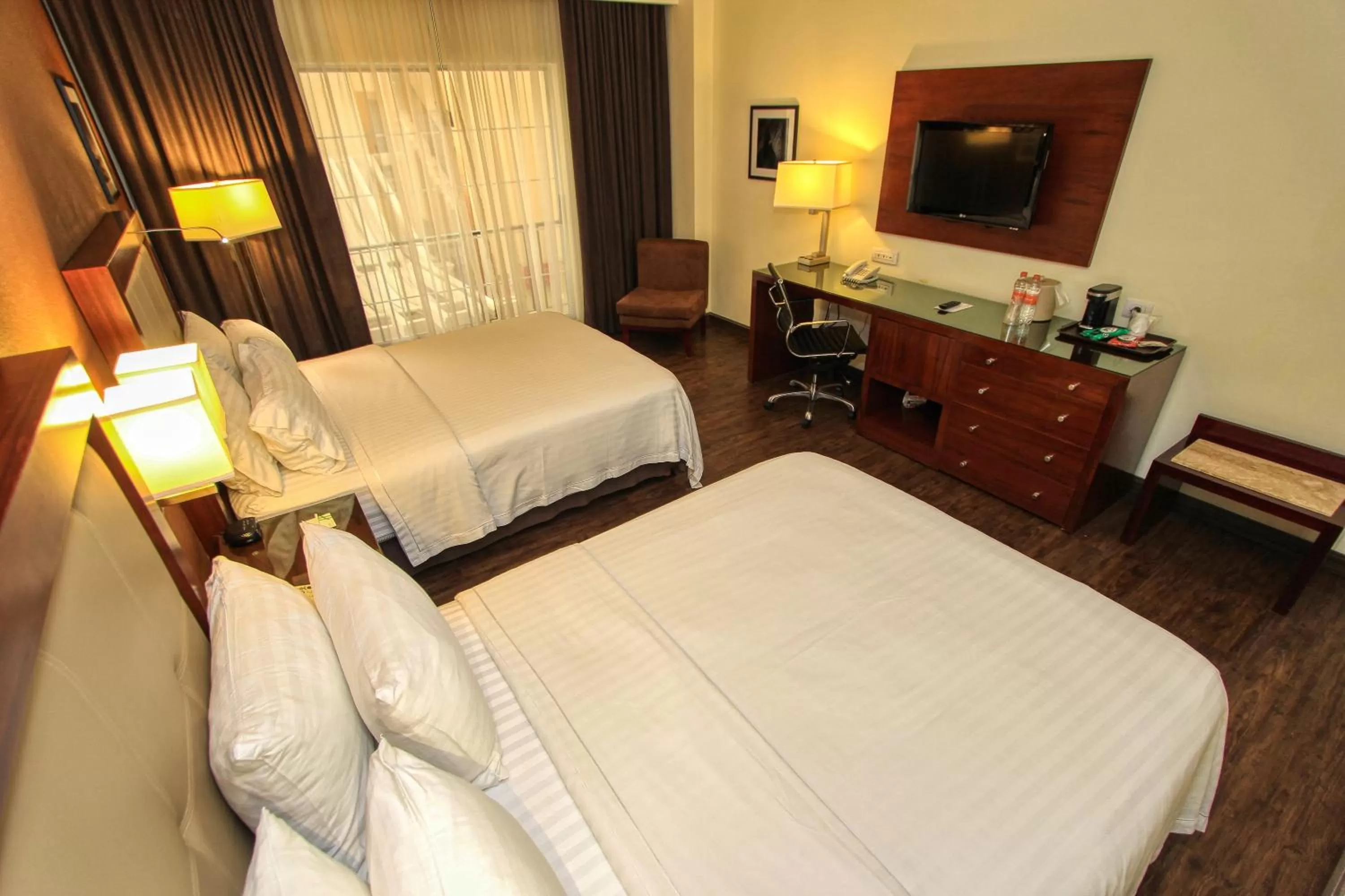 Photo of the whole room, Bed in Holiday Inn Leon by IHG