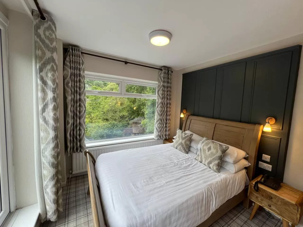 Bed in The Chainbridge Hotel