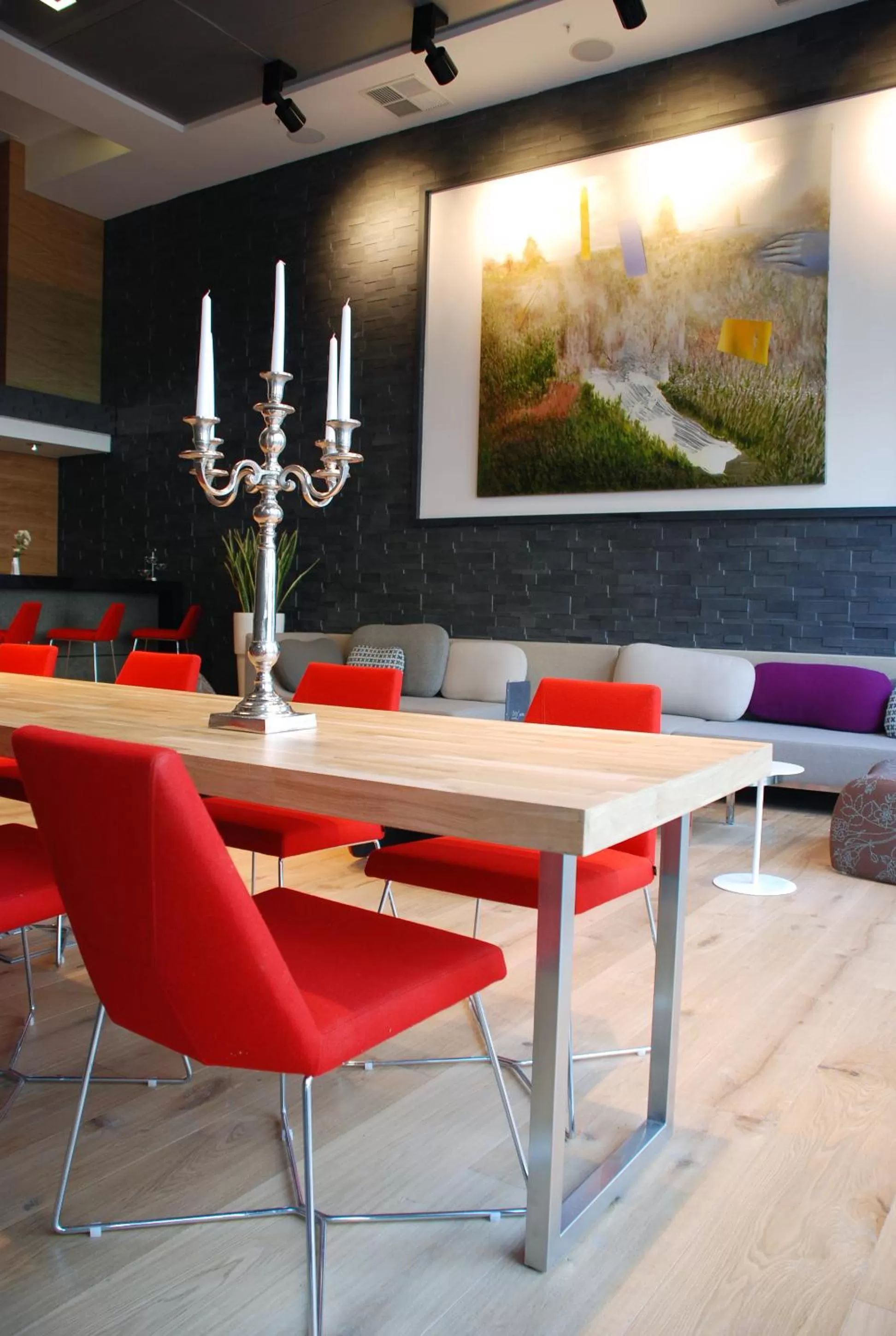 Lobby or reception in Met Hotel