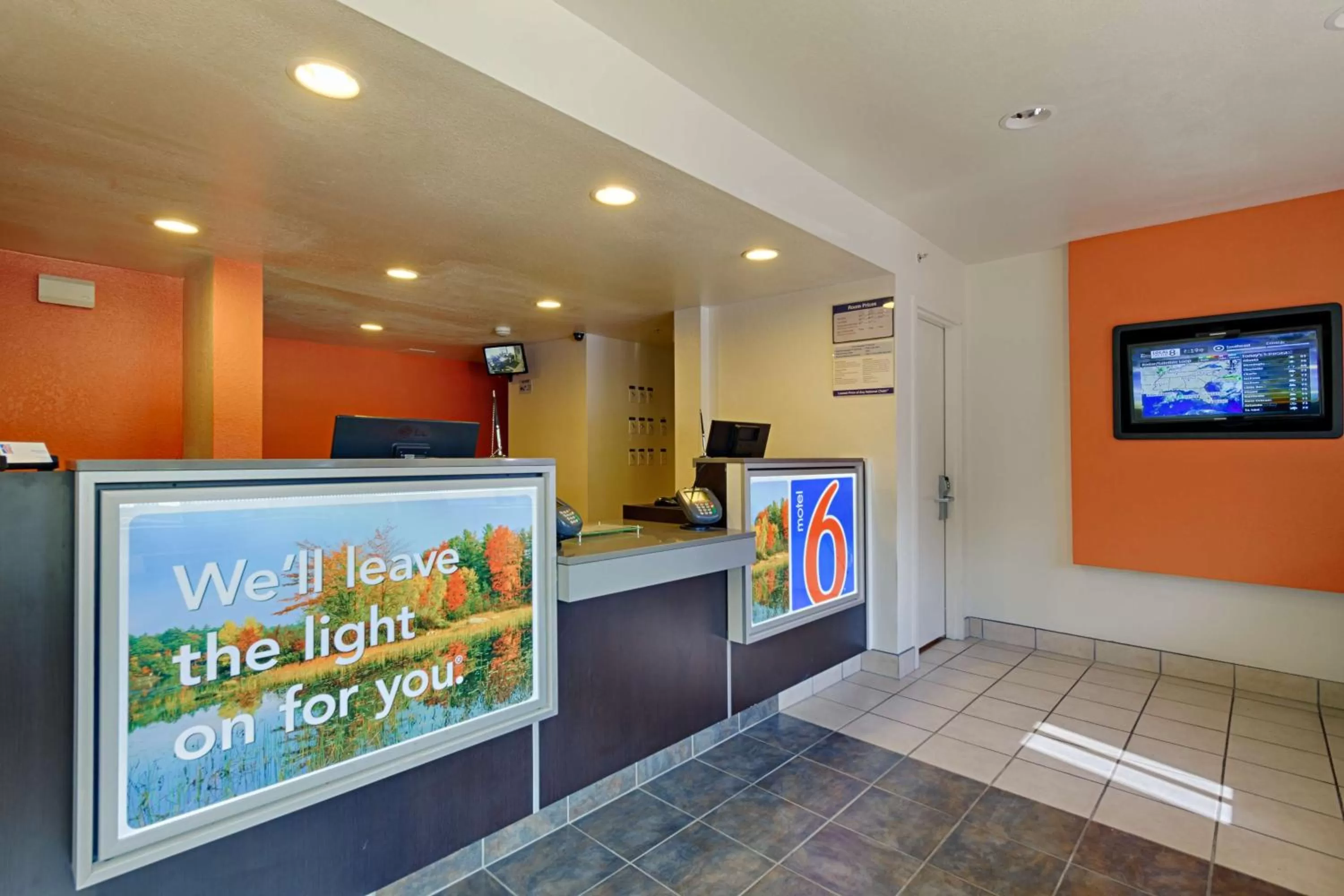 Lobby or reception in Motel 6-Laurel, DC - Washington Northeast