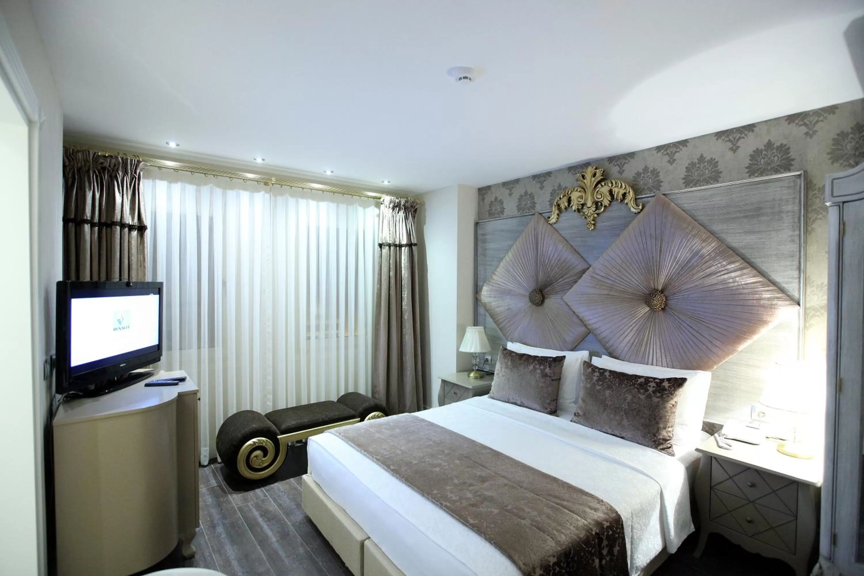 Photo of the whole room, Bed in Katelya Hotel