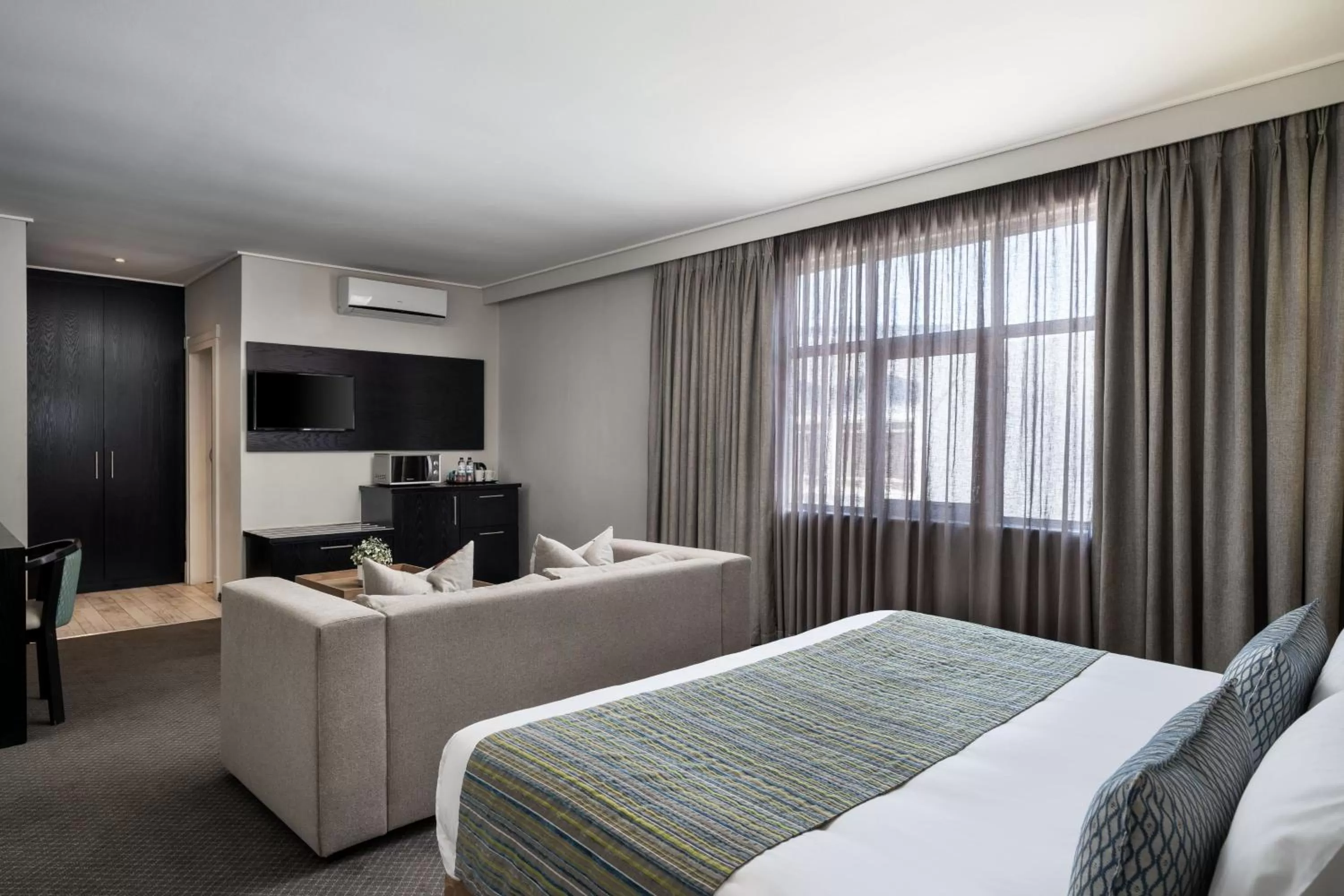 Photo of the whole room, Bed in Protea Hotel by Marriott Walvis Bay Indongo