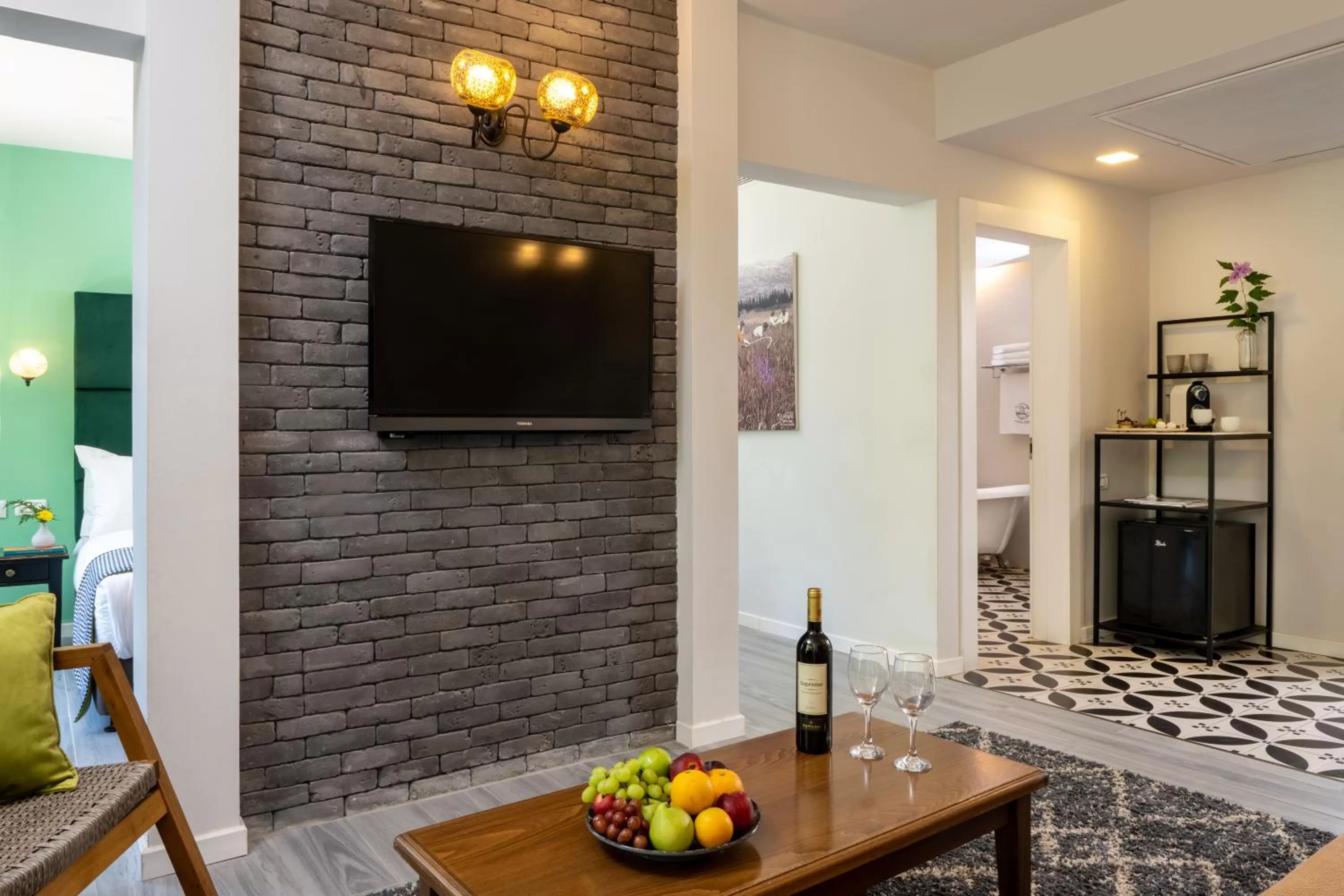 Living room in Kfar Giladi Hotel