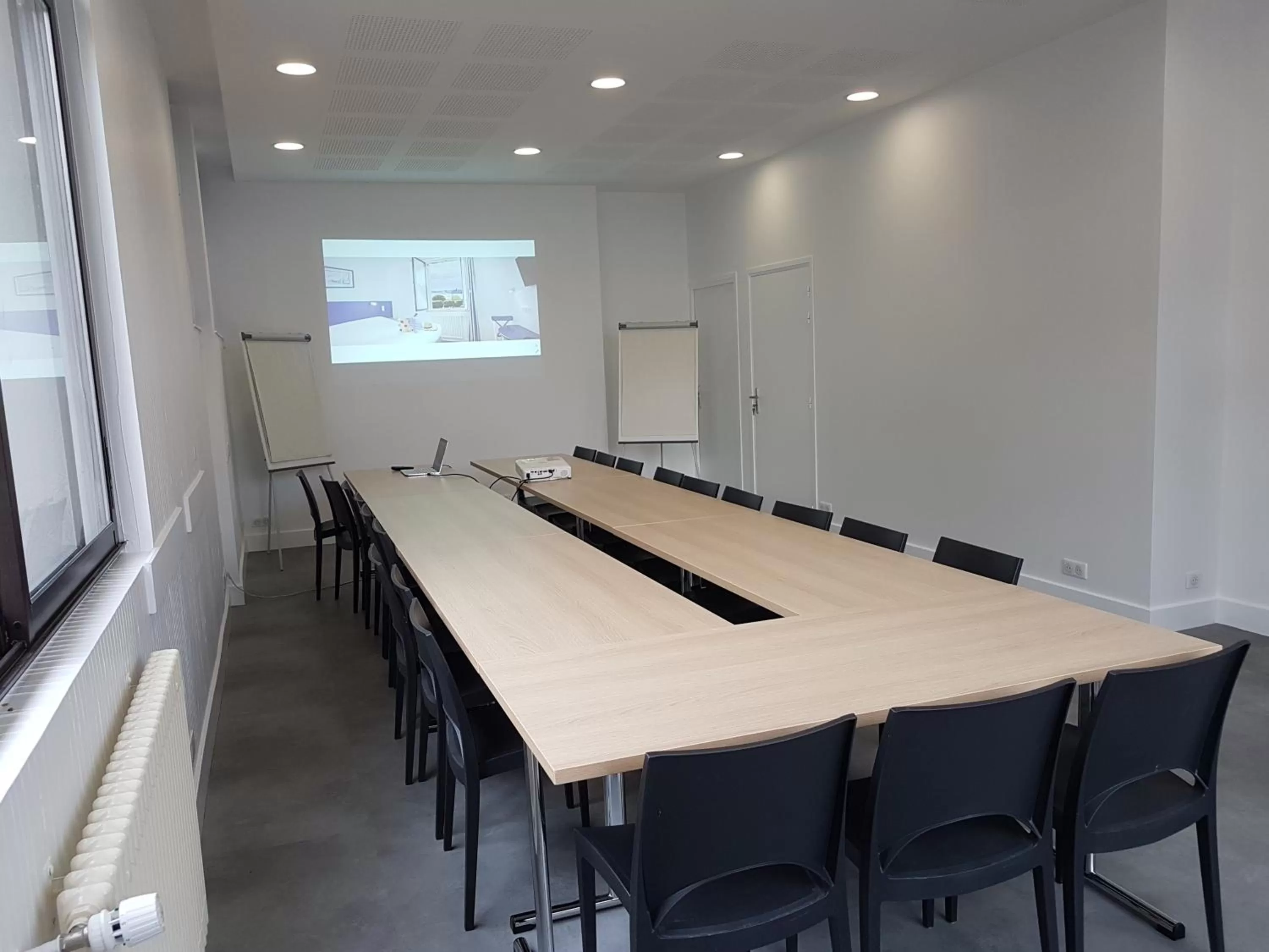 Business facilities in Hotel Restaurant Spa De La Citadelle Lorient