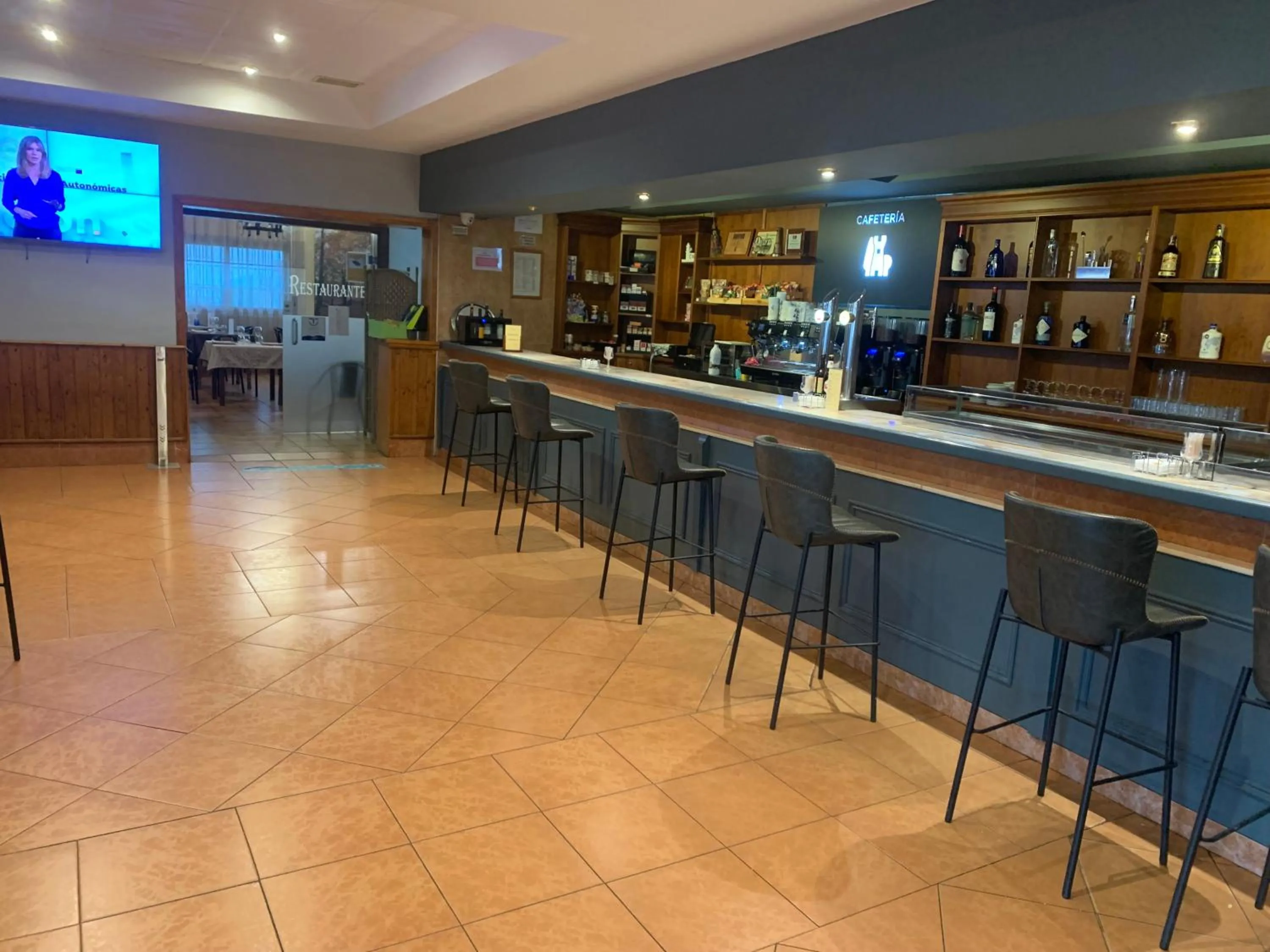 Lounge or bar in Hotel Ciudad de Plasencia