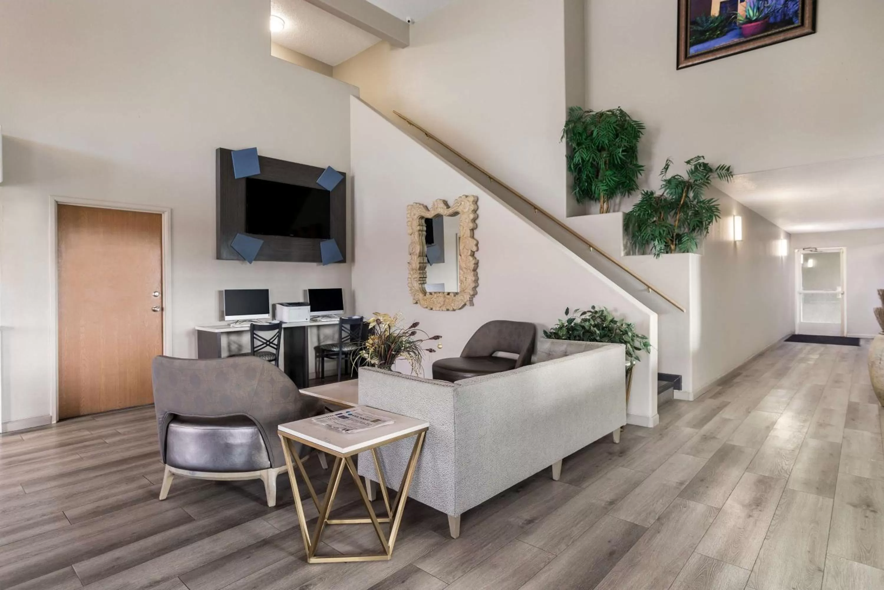 Lobby or reception in SureStay Hotel by Best Western Grants