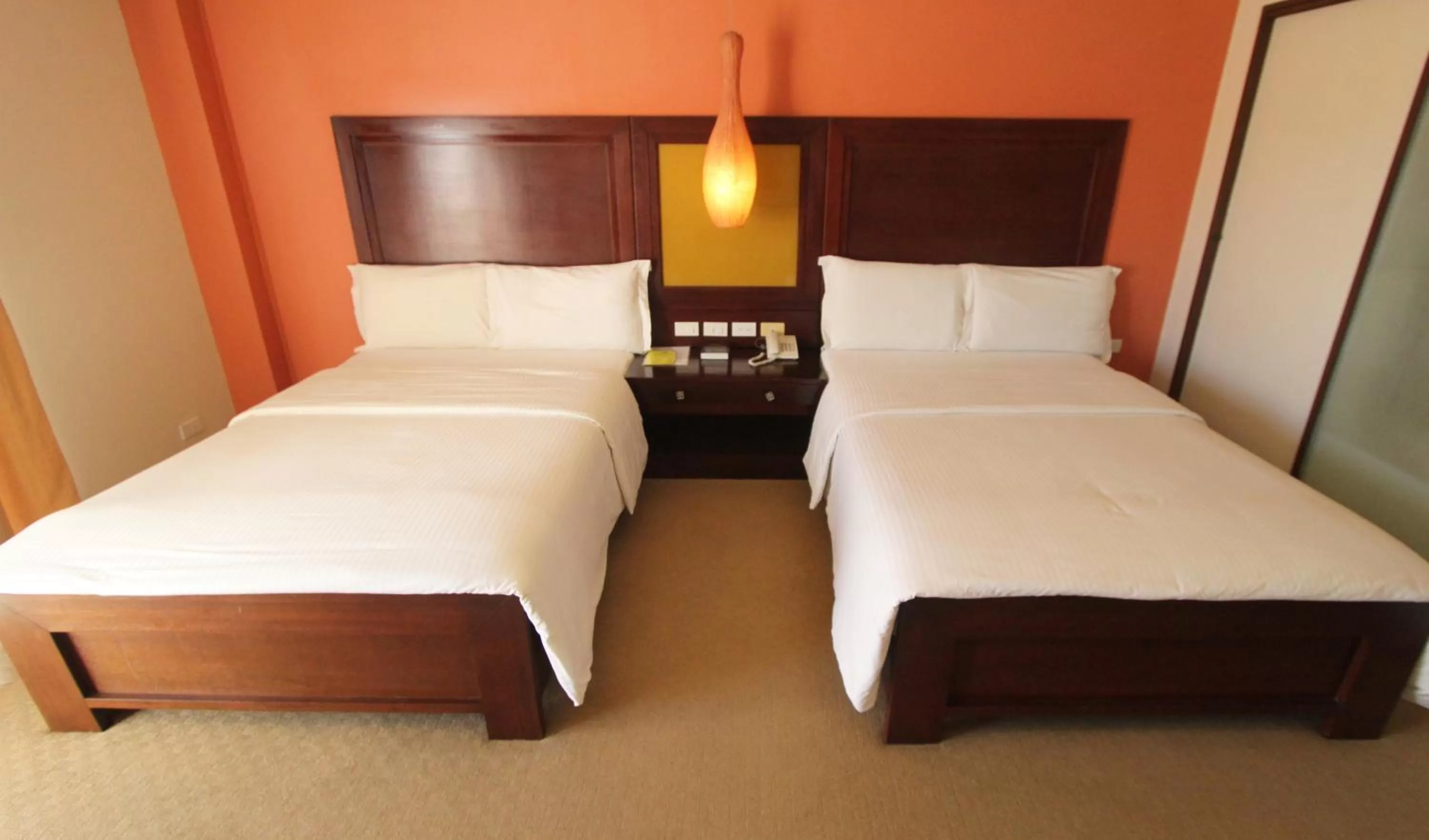 Junior Suite Queen Bed in Coron Gateway Hotel & Suites