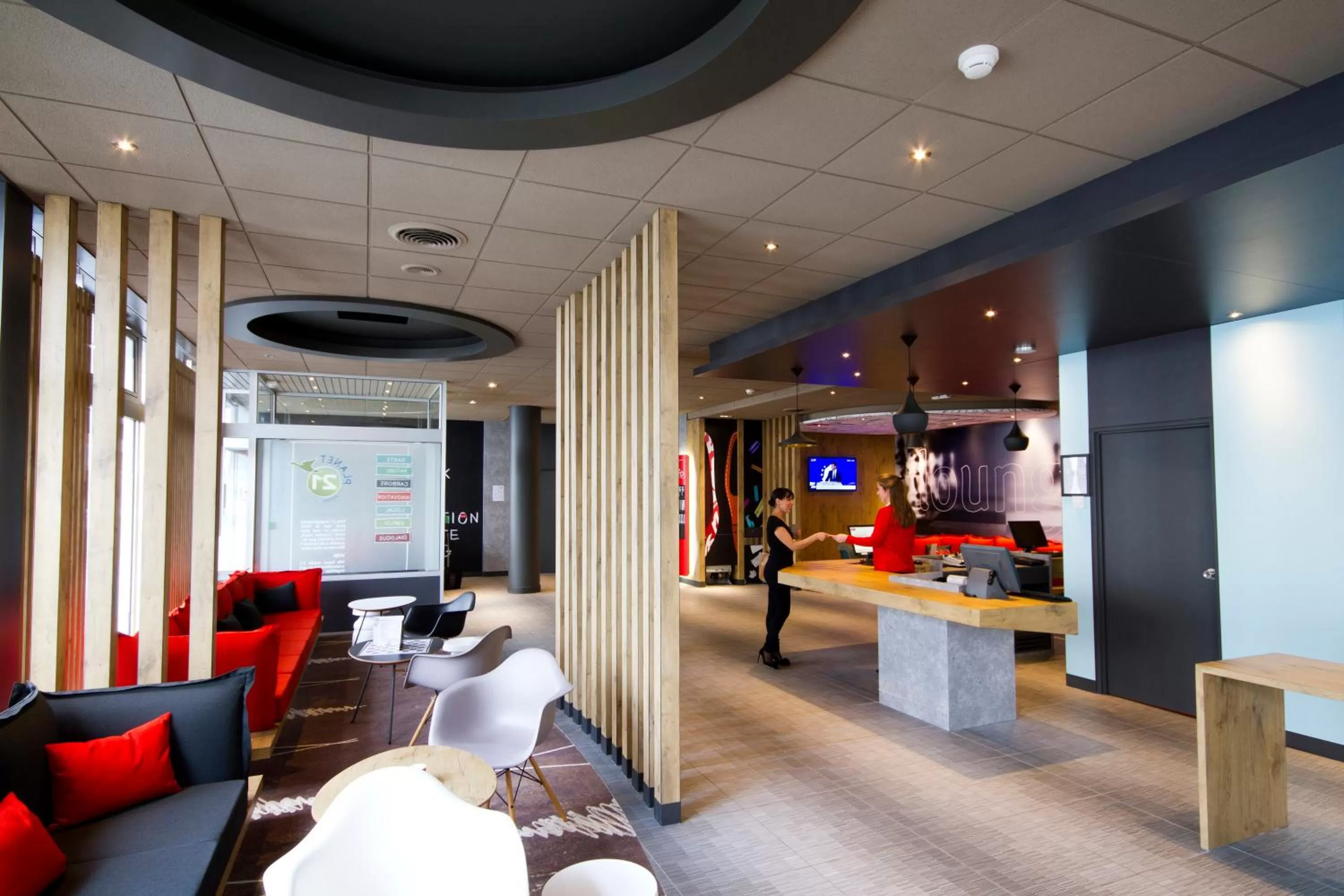 Lobby or reception in ibis Bayonne Centre