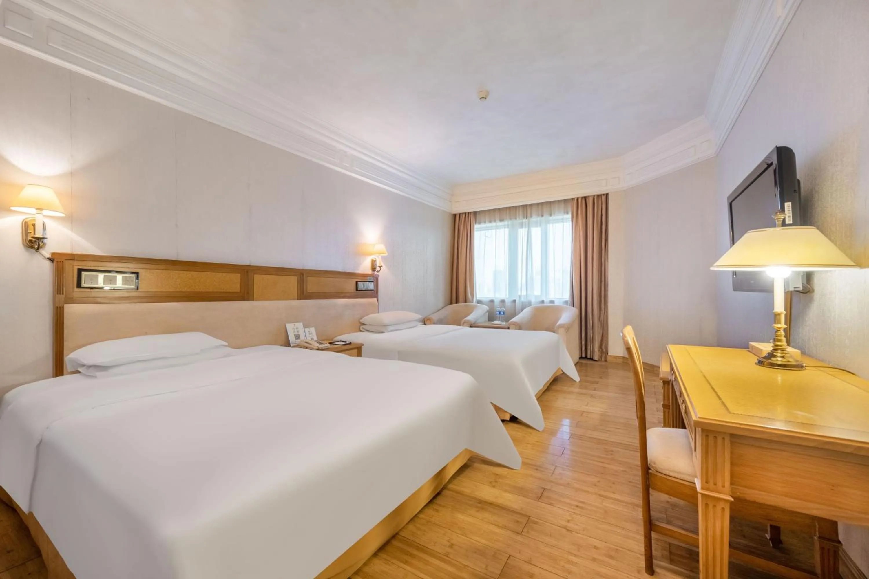 Photo of the whole room, Bed in Hotel Silverland