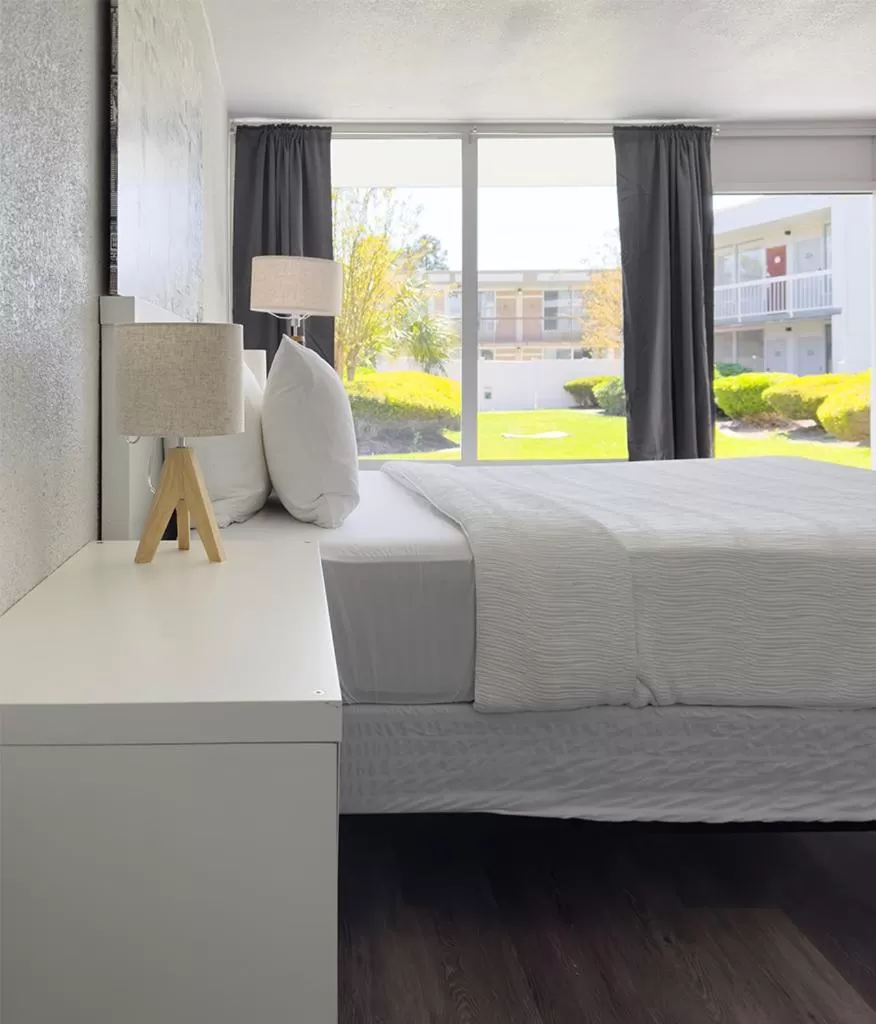 Bed in Oneway Savannah