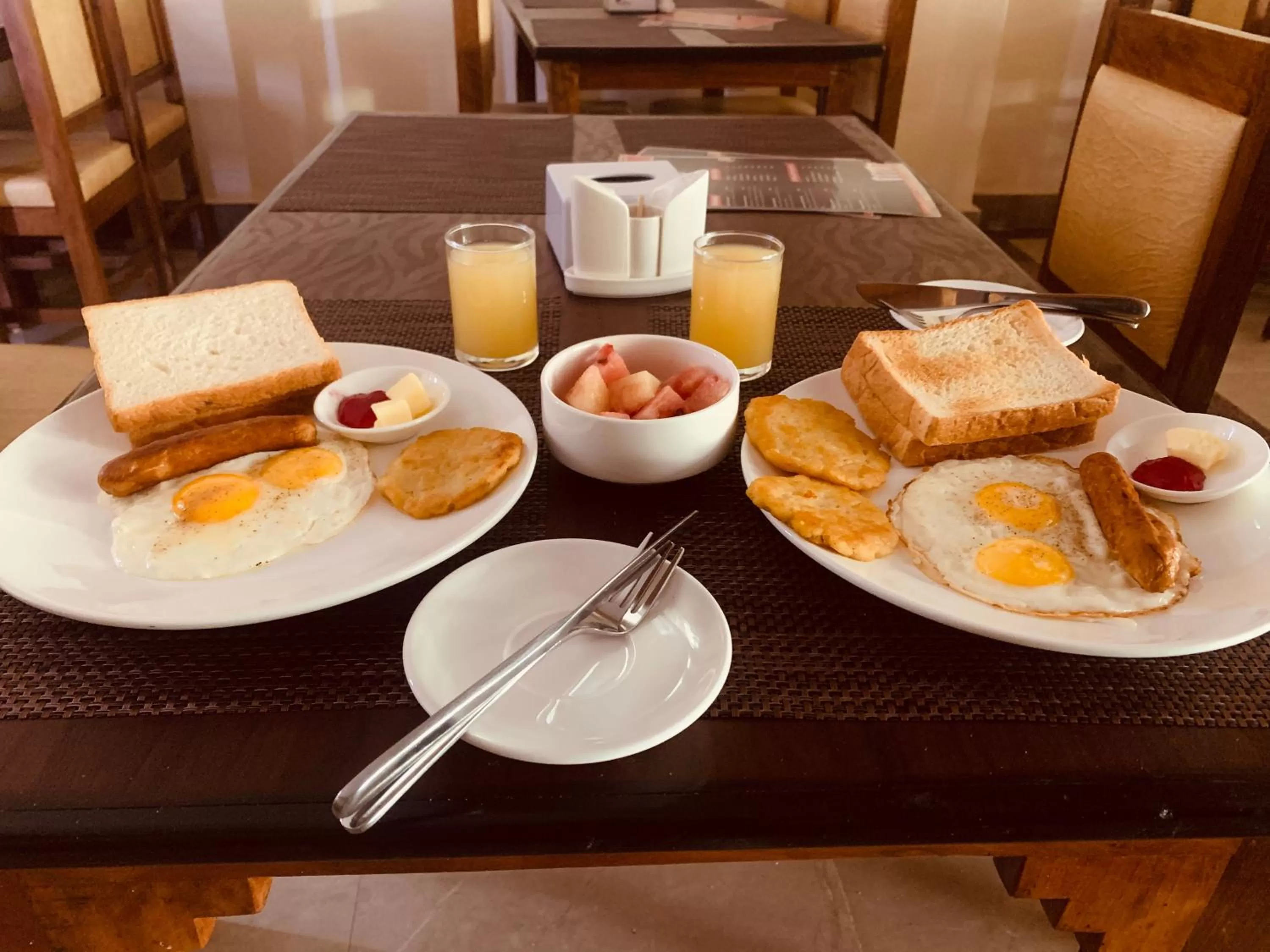 Restaurant/places to eat in Hotel Murano