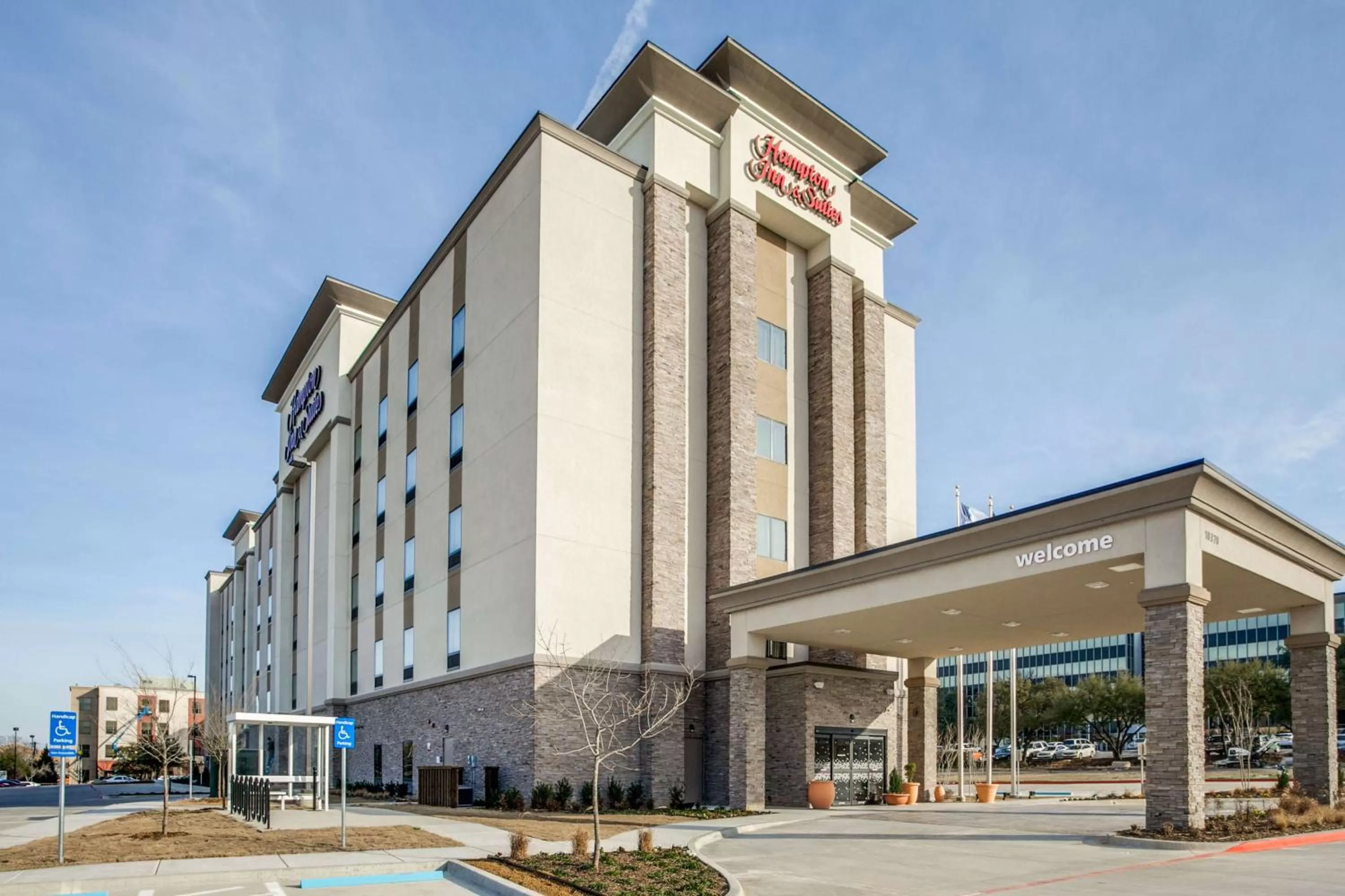 Hampton Inn &amp; Suites Dallas-Central Expy/North Park Area