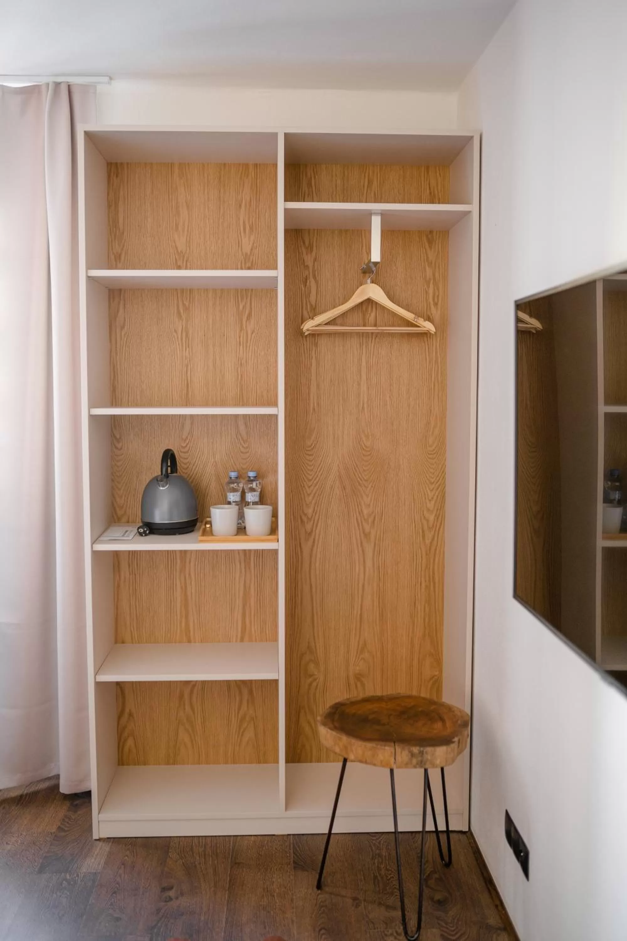 Coffee/tea facilities in JEZ&SPI Sušice