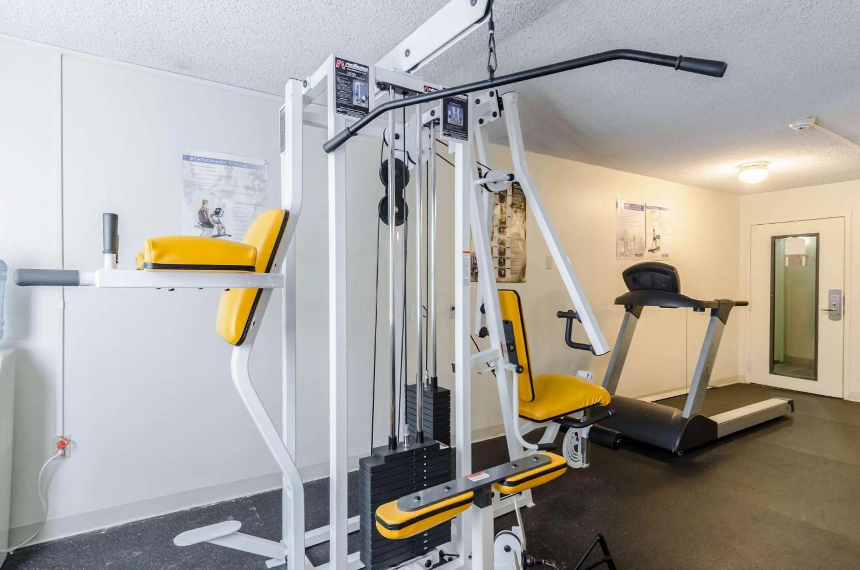 Fitness centre/facilities in Quality Inn Chicopee-Springfield
