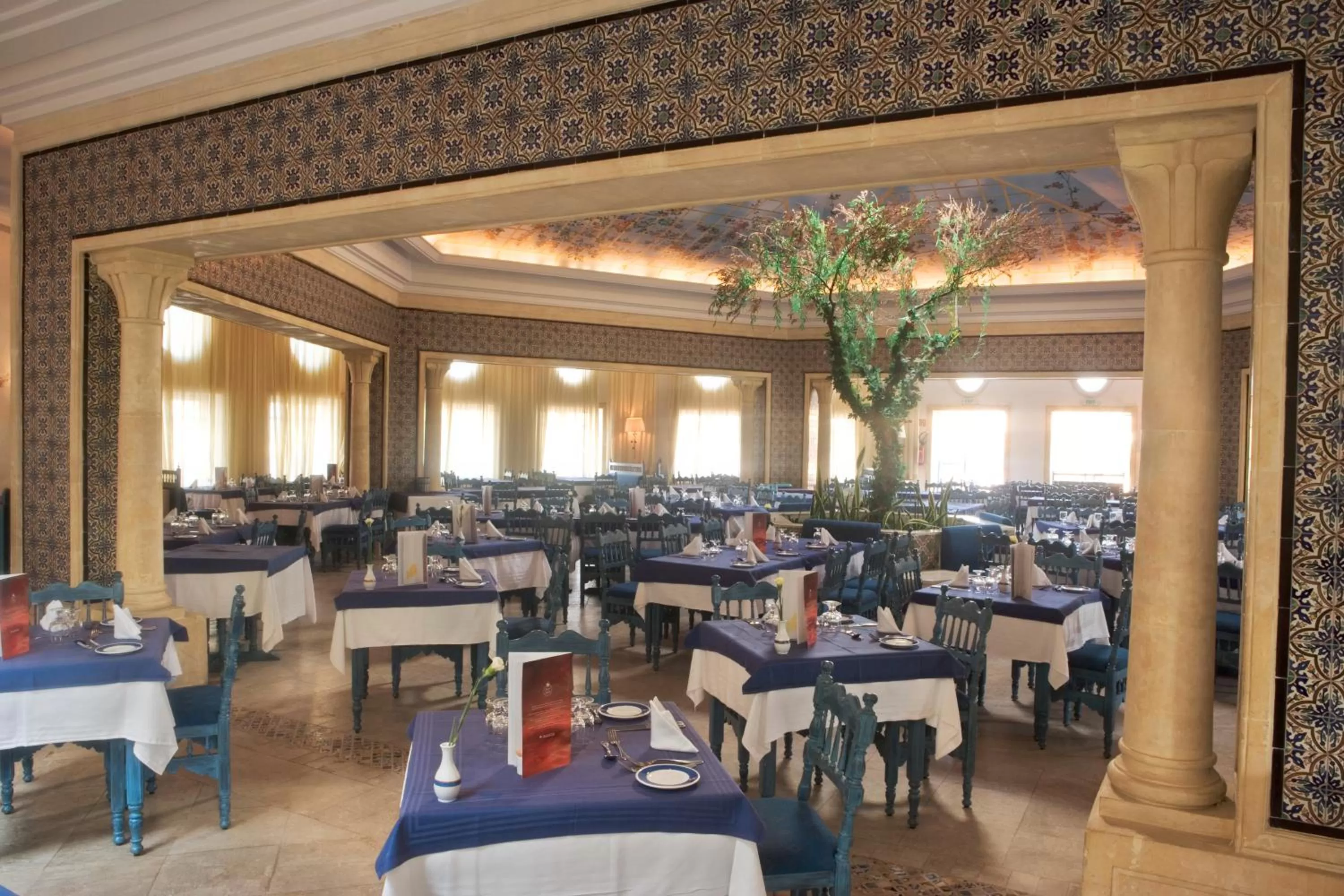 Restaurant/places to eat in Medina Belisaire And Thalasso