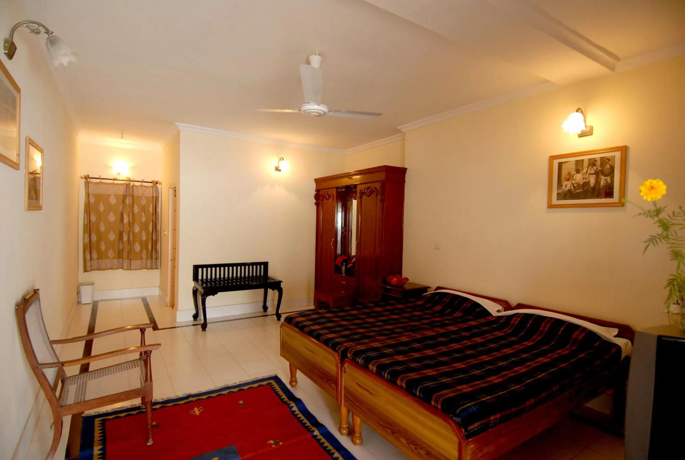Bed in Hotel Jaswant Bhawan
