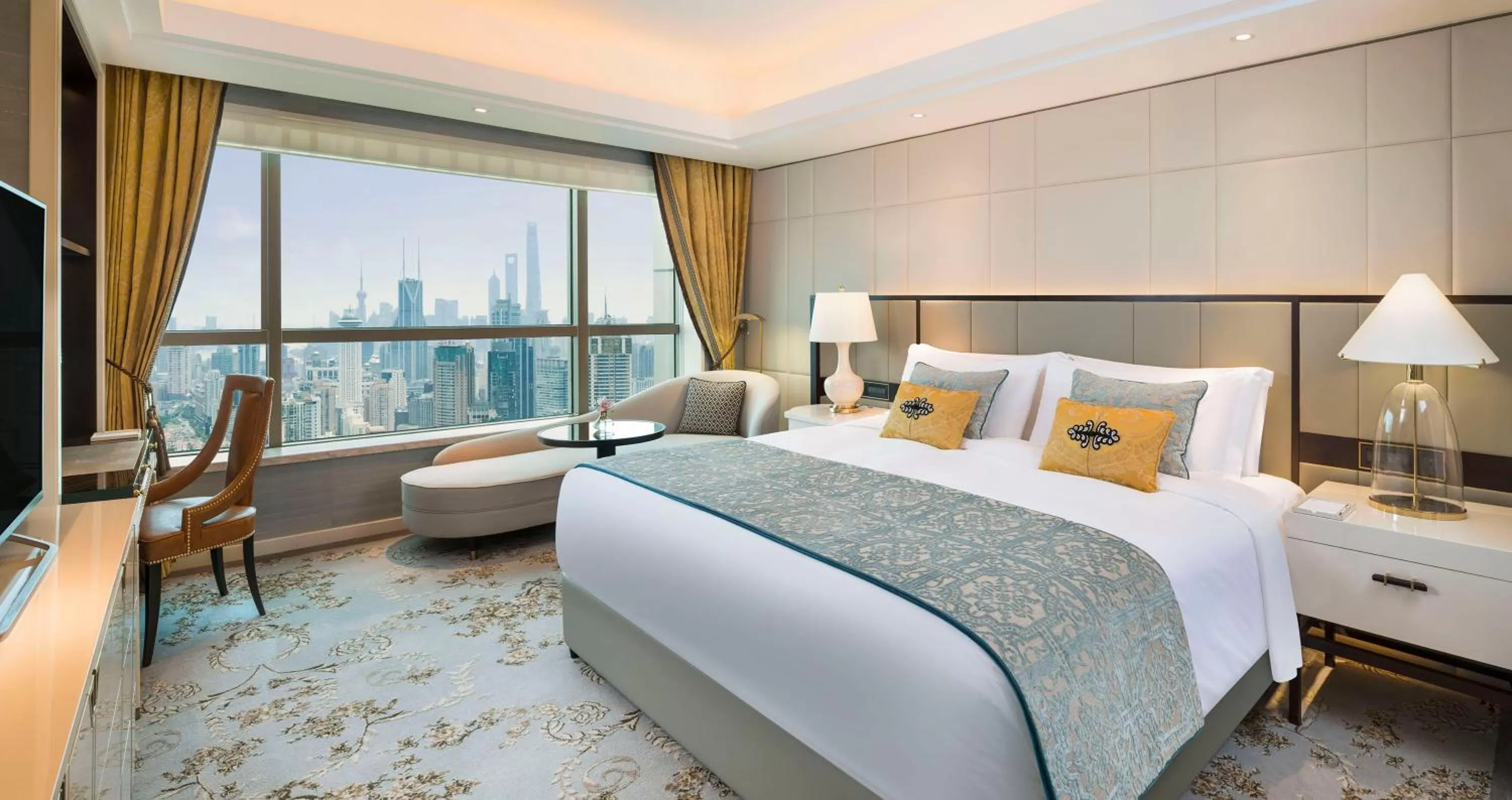 Bed in The St Regis Shanghai Jingan
