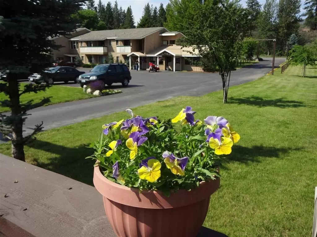 Area and facilities in Winthrop Inn