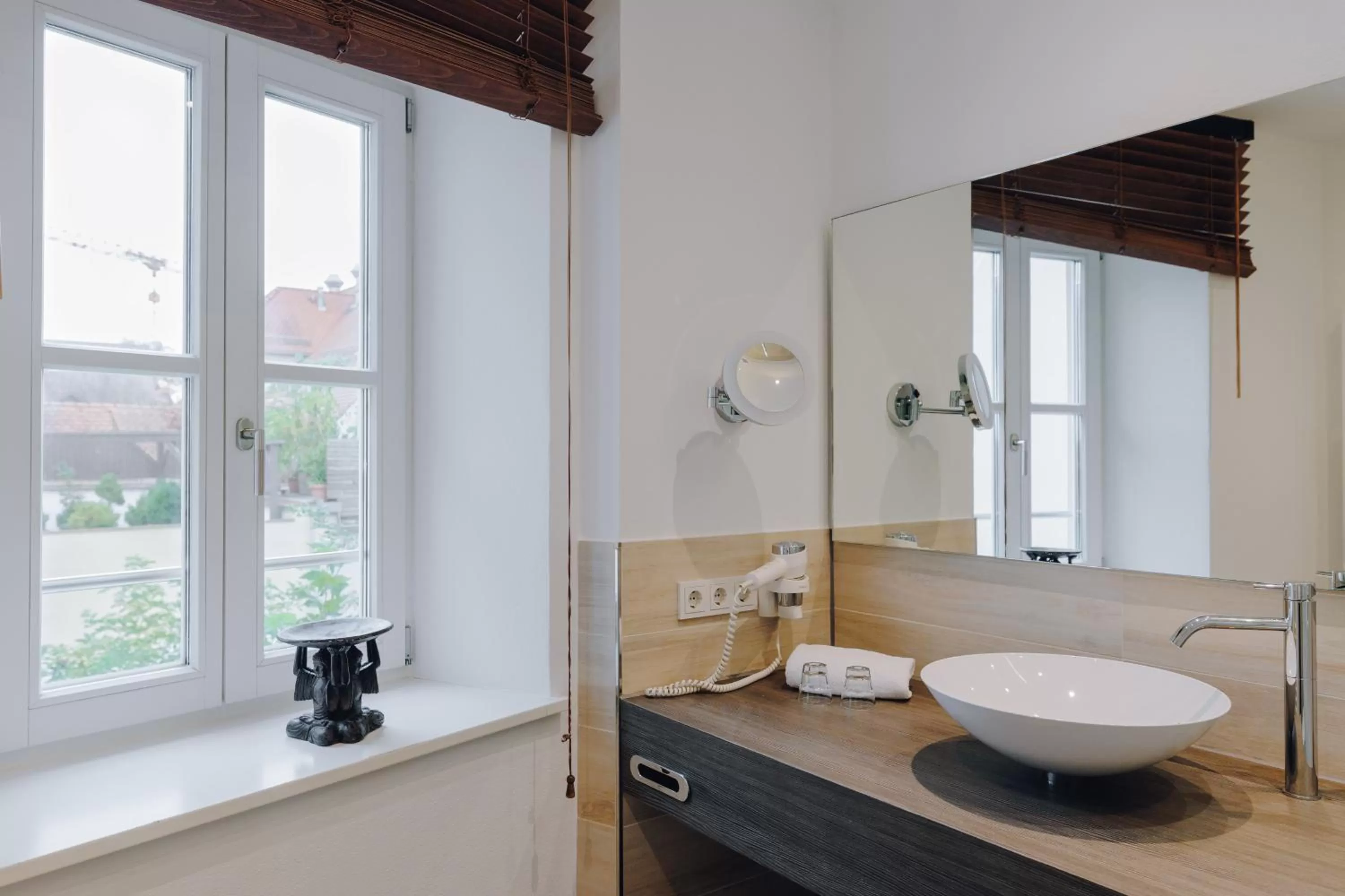 Little 7 - Boutique Hotel