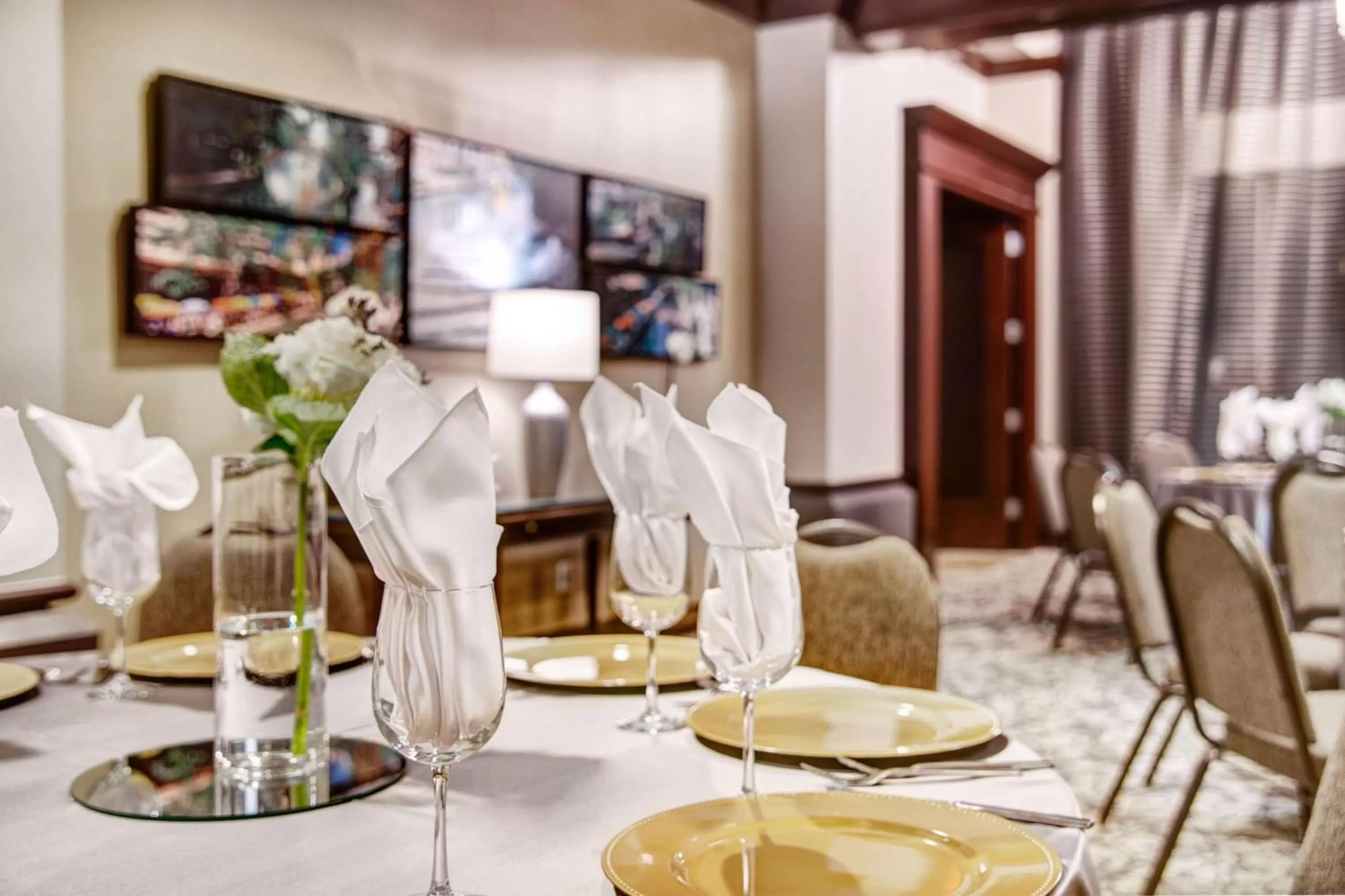 Meeting/conference room in The Emily Morgan Hotel - A DoubleTree by Hilton