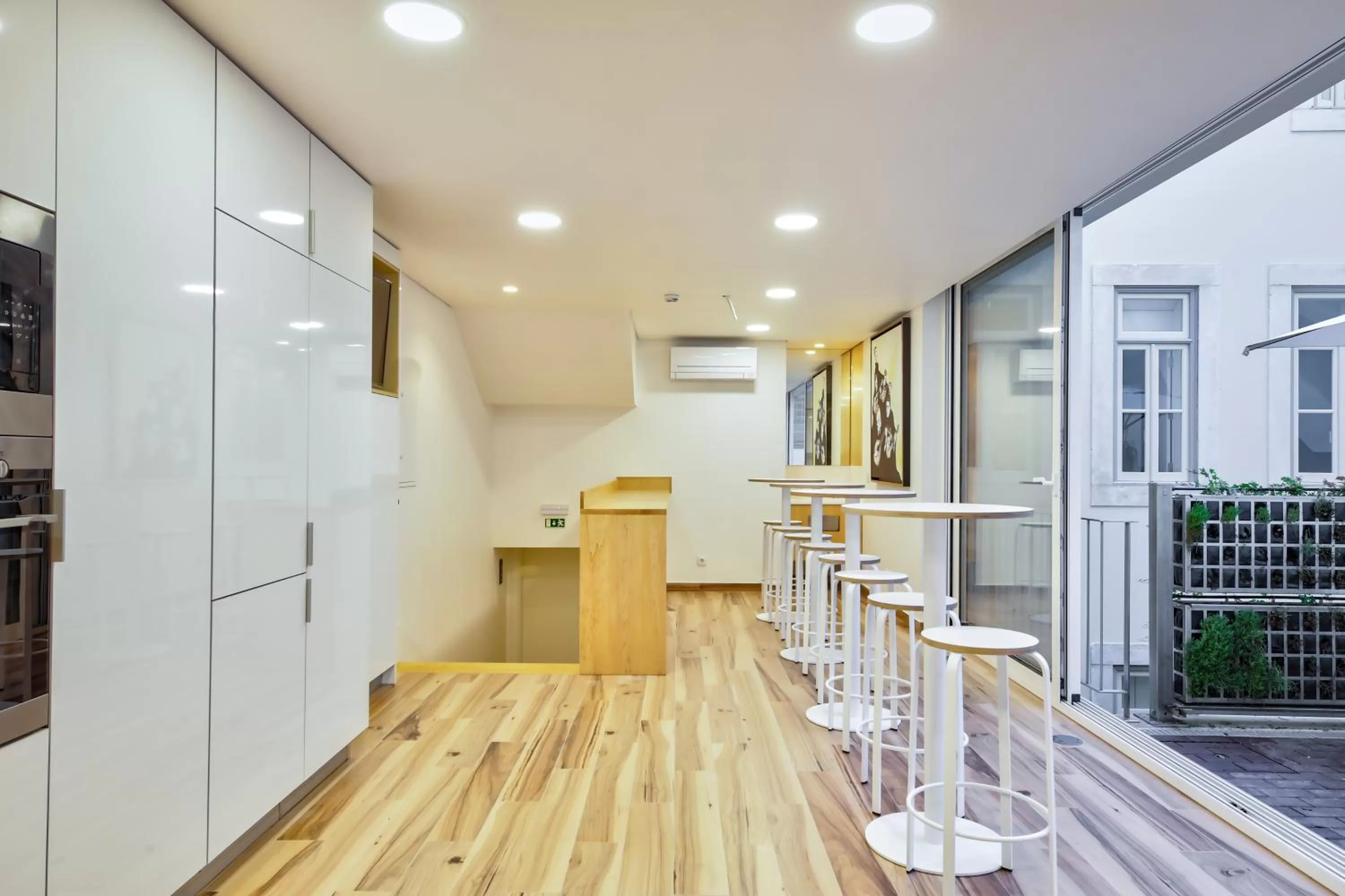 Kitchen or kitchenette in Avenue Garden