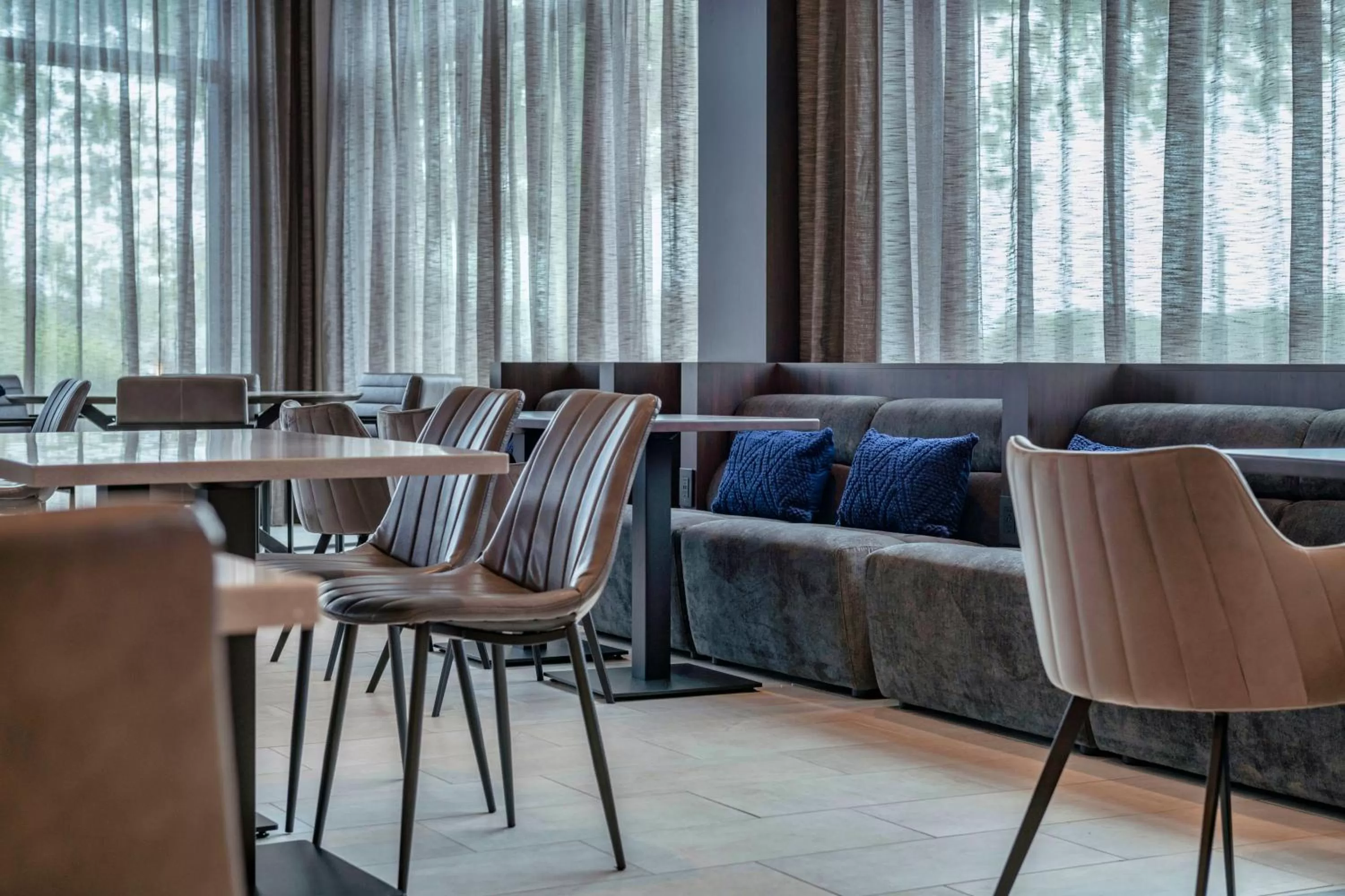 Breakfast in Holiday Inn Express - Boston Logan Airport - Revere by IHG