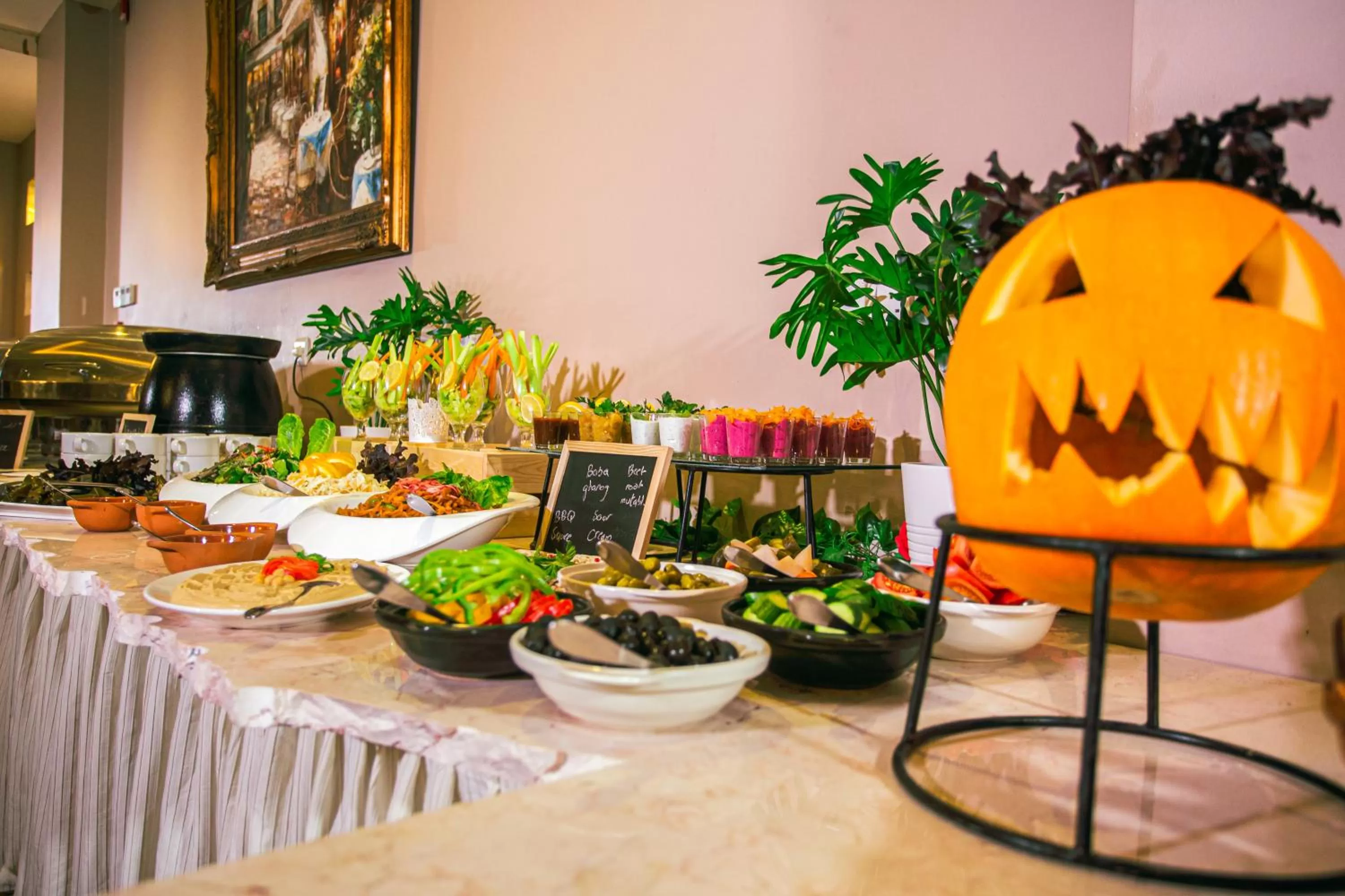 Buffet breakfast in Grand Hotel Madaba