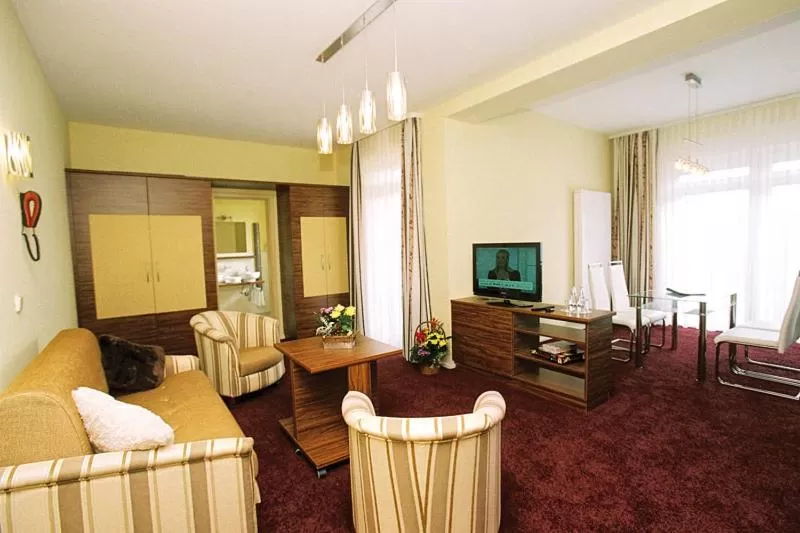 Photo of the whole room in Hotel zur Insel