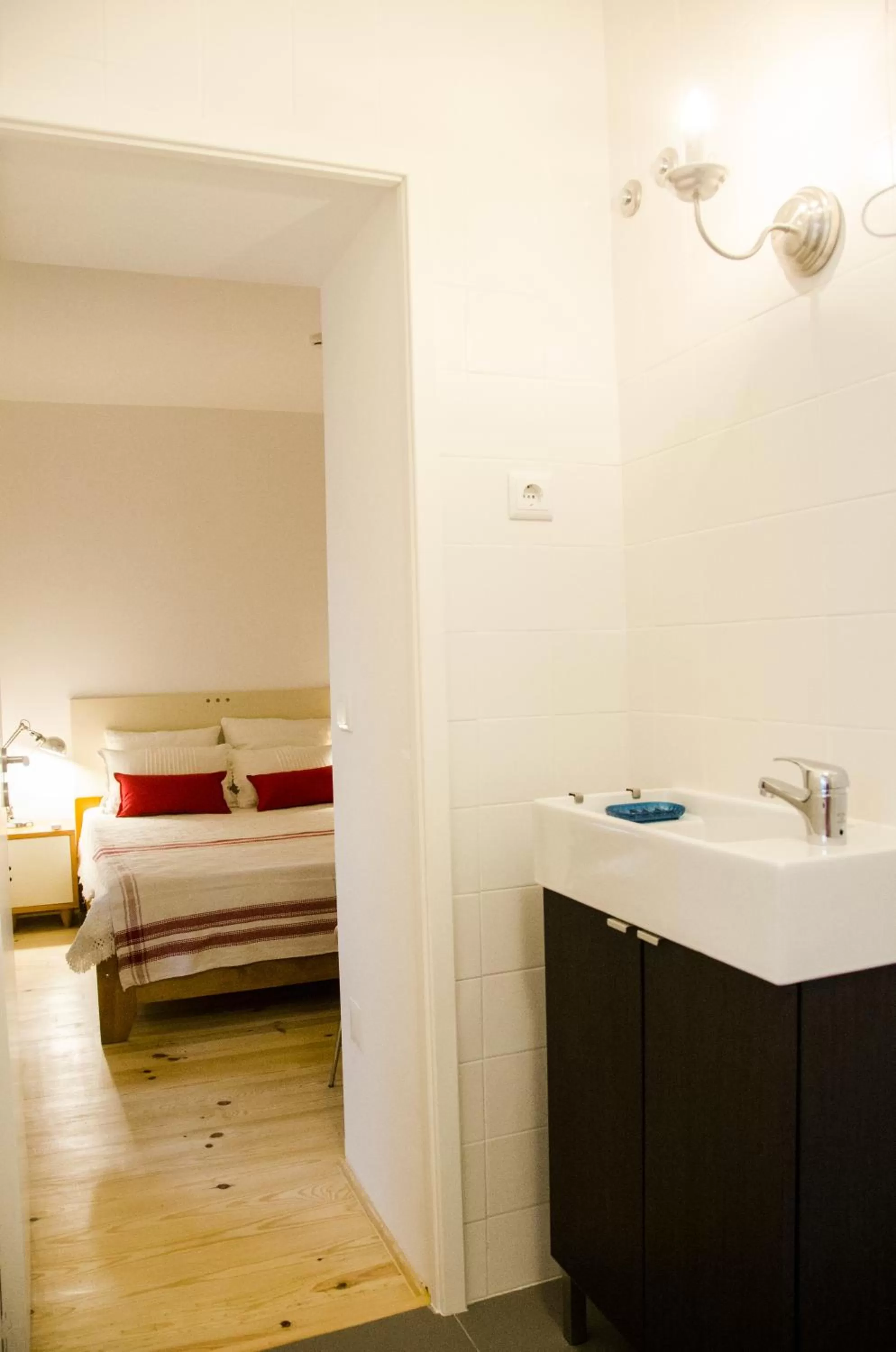 Bathroom, Bed in Pensao Sisudo